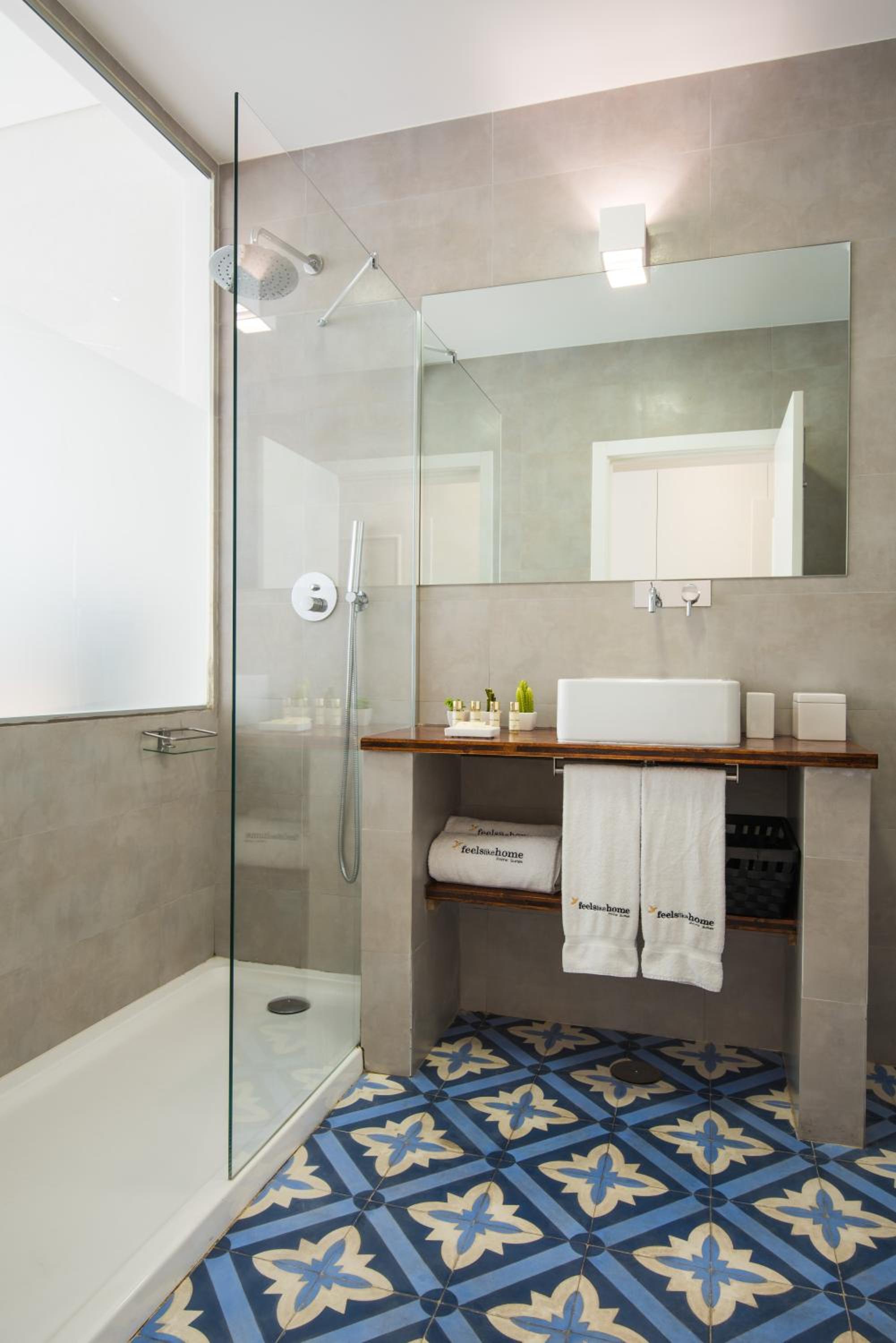 Bica FLH Suites