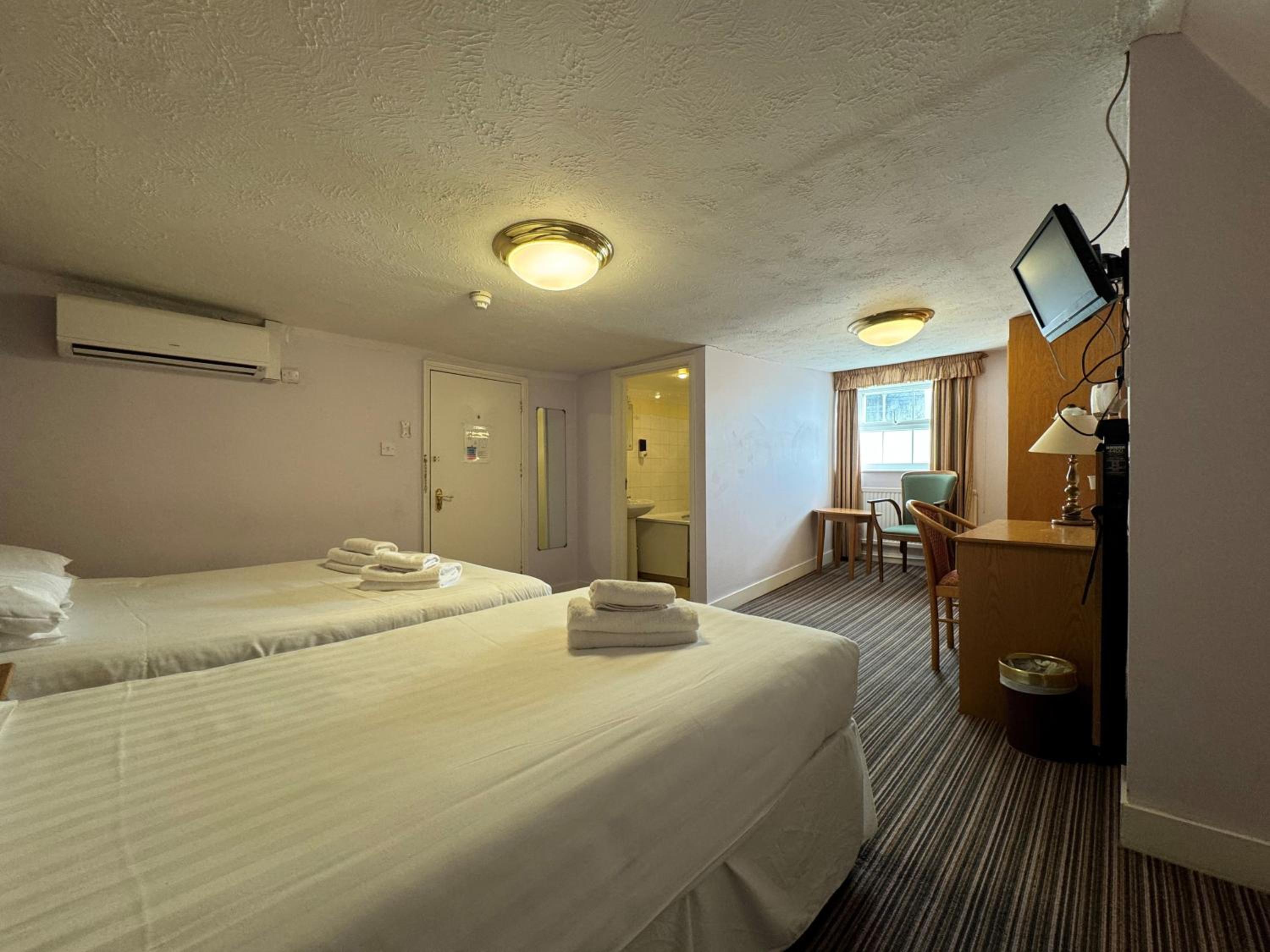 Worthing Vacations - The Chatsworth Hotel - Property Image 38