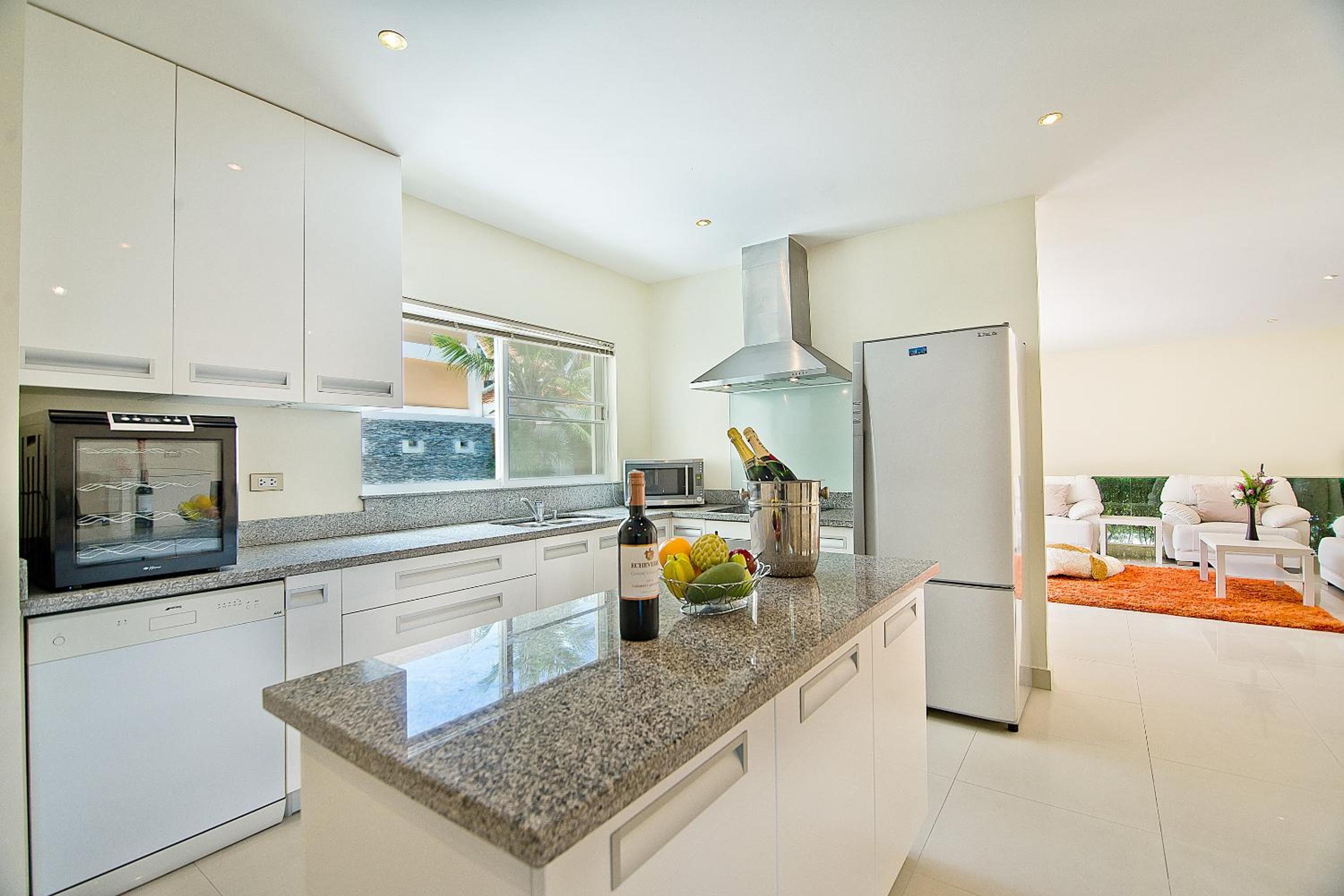 Tropicana Pool Villa