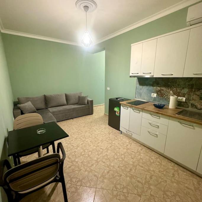 Daily Apartments Durres B4