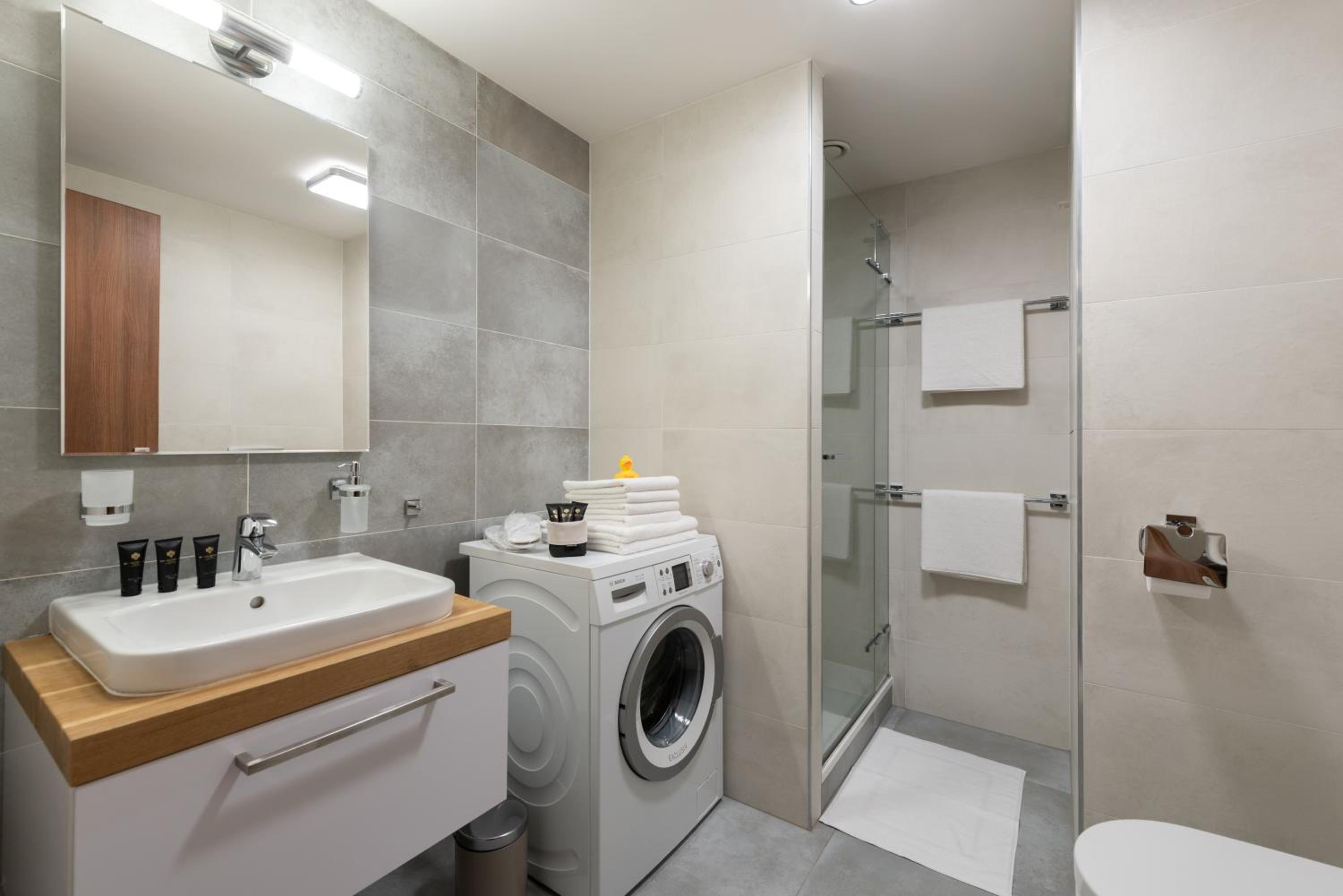 Luxury & air-conditioned Osko Apartment near the city center