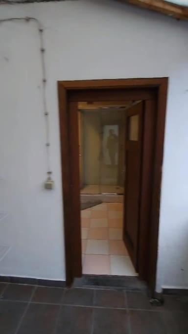 Beautiful, renovated fully self contained room