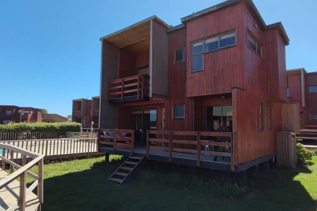 Loft en condominio con acceso directo a la playa