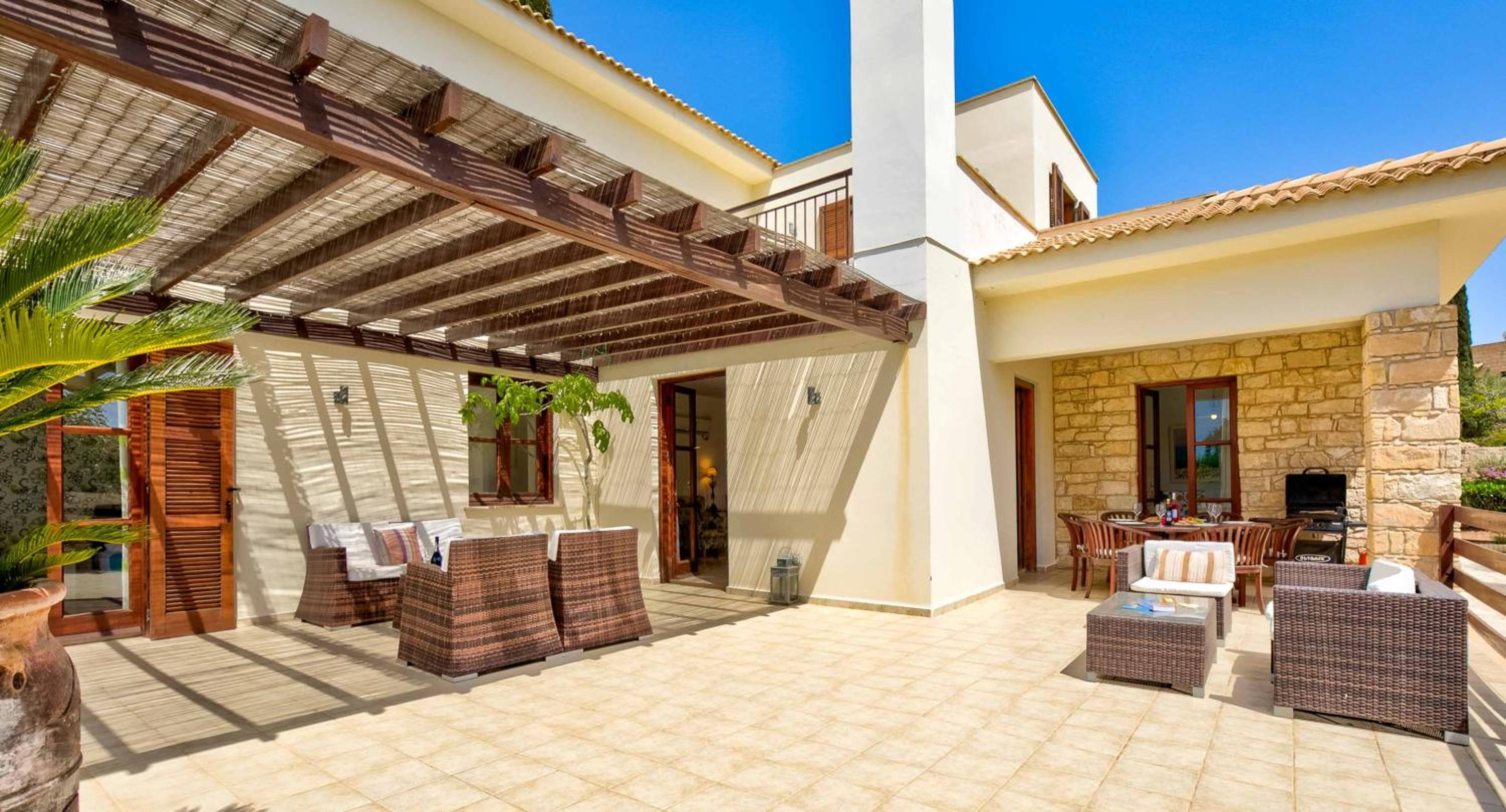 3 bedroom Villa Tala with private pool and sunset views, Aphrodite Hills Resort