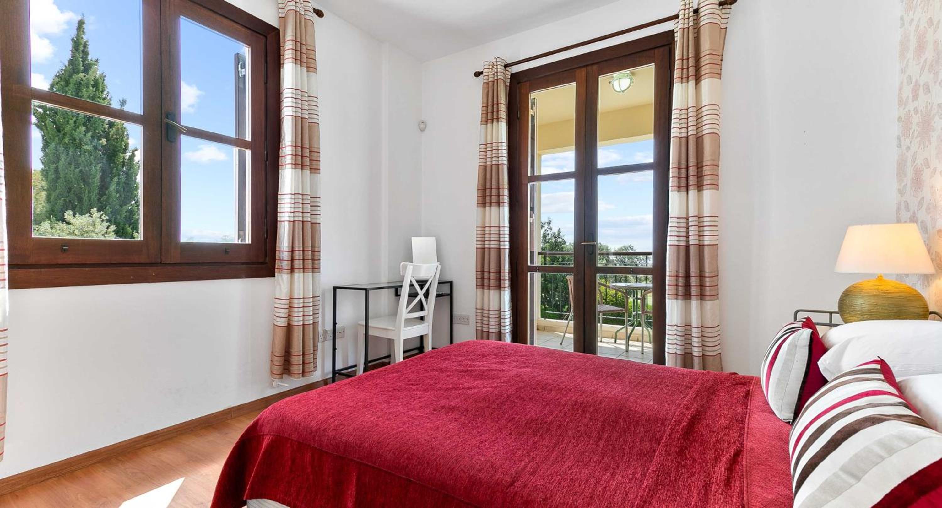 3 bedroom Villa Tala with private pool and sunset views, Aphrodite Hills Resort