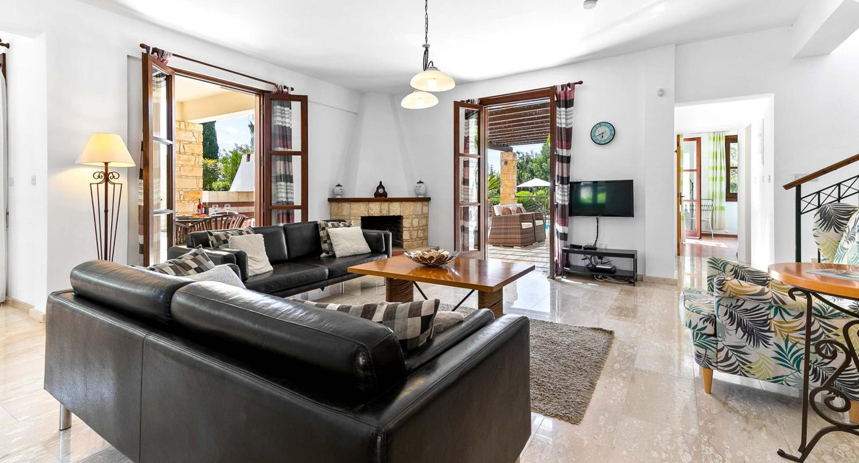 3 bedroom Villa Tala with private pool and sunset views, Aphrodite Hills Resort