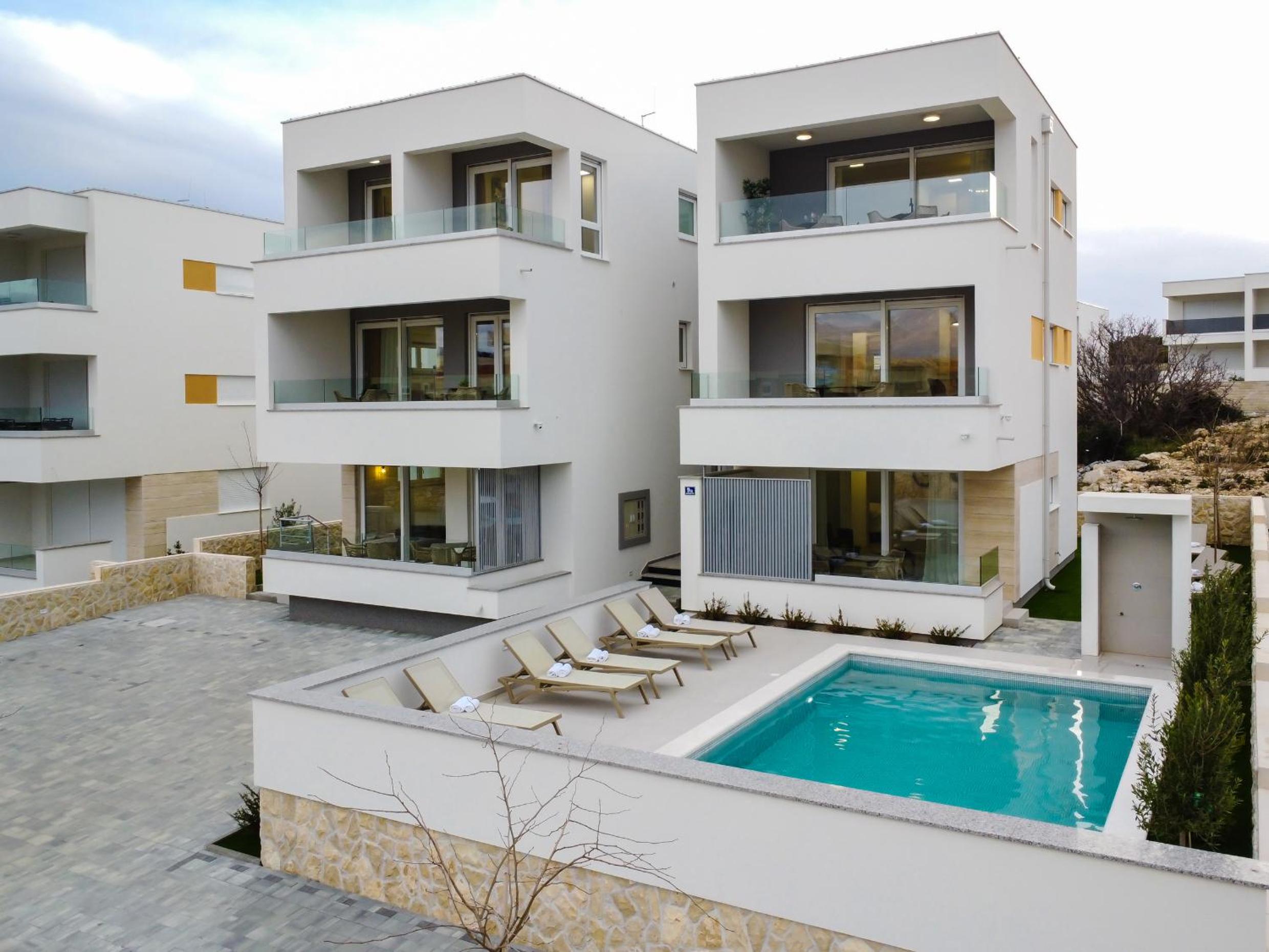 Apartments Mare B with pool view 5
