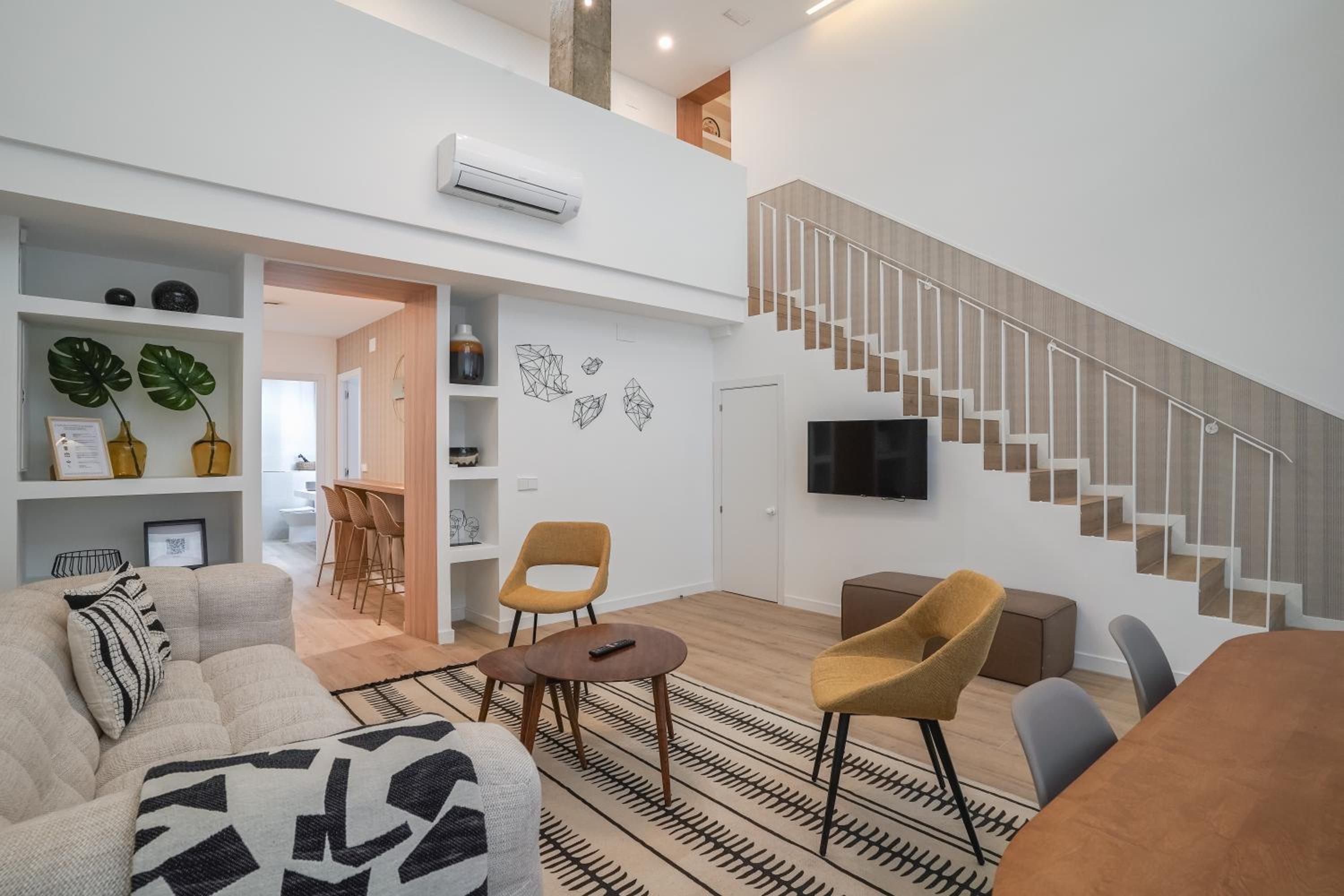Modern duplex-3Bedrooms 3Bathrooms-Lavapiés