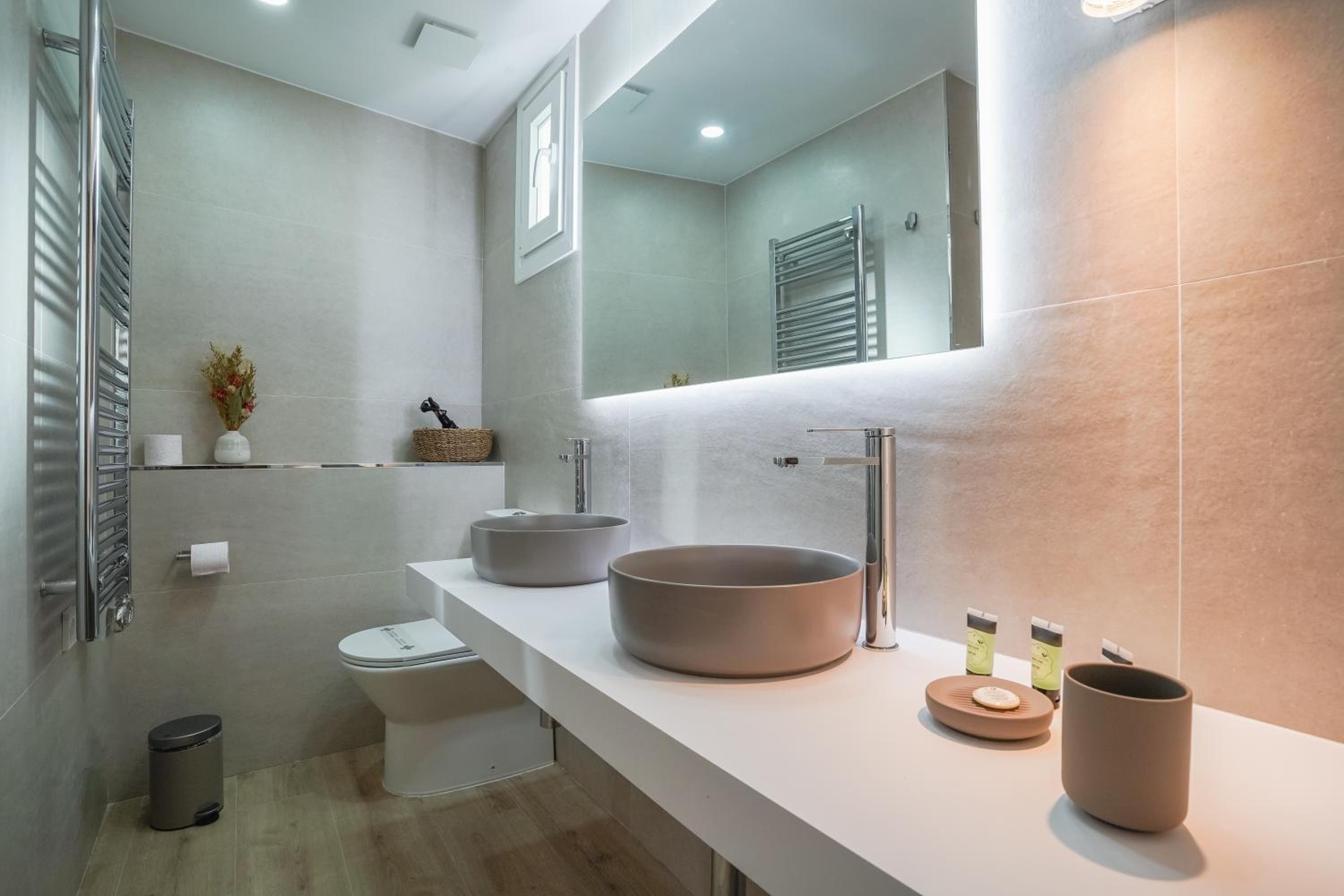 Modern duplex-3Bedrooms 3Bathrooms-Lavapiés