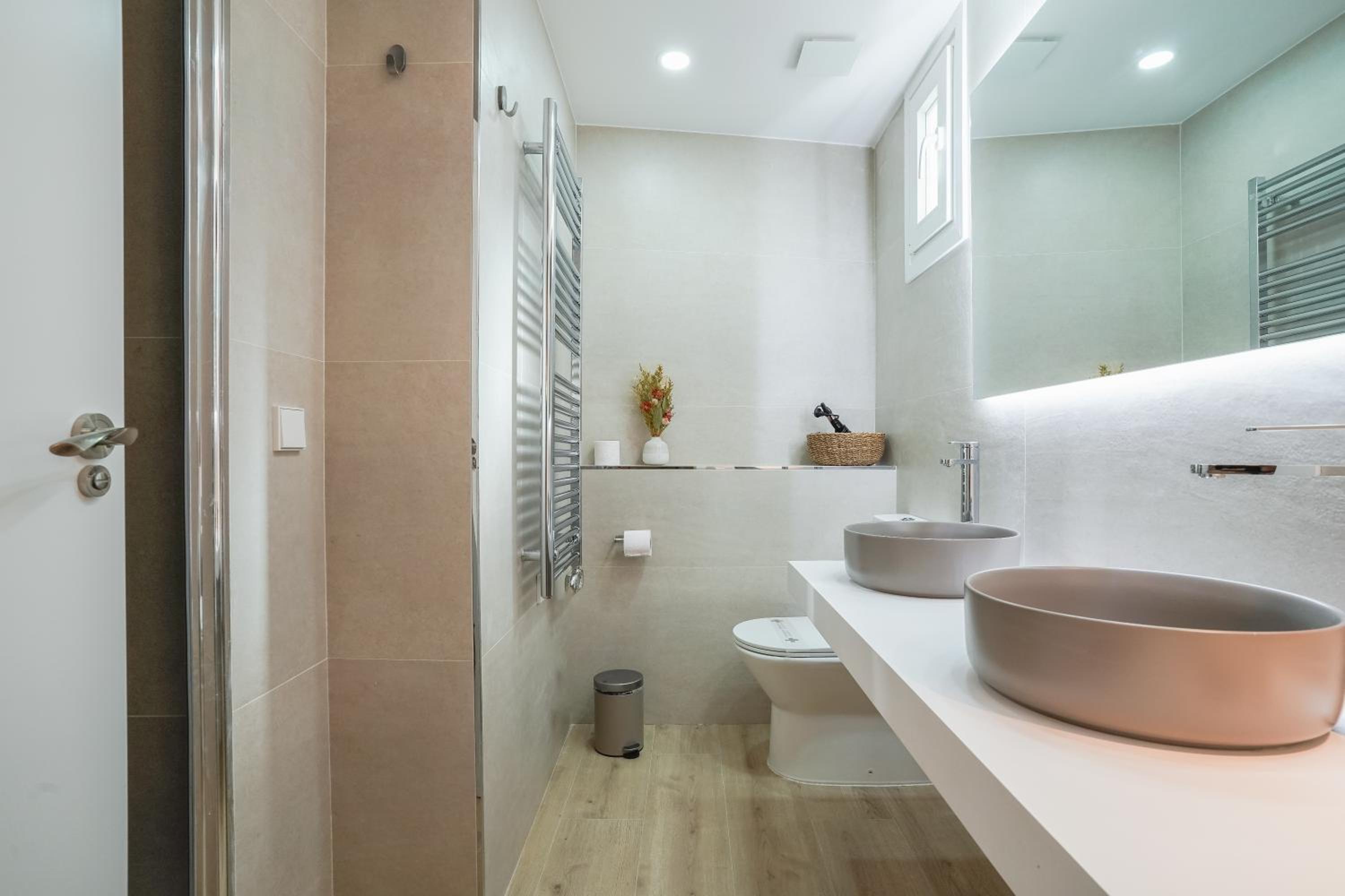 Modern duplex-3Bedrooms 3Bathrooms-Lavapiés