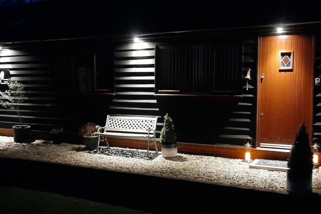 Owlhoot Annexe