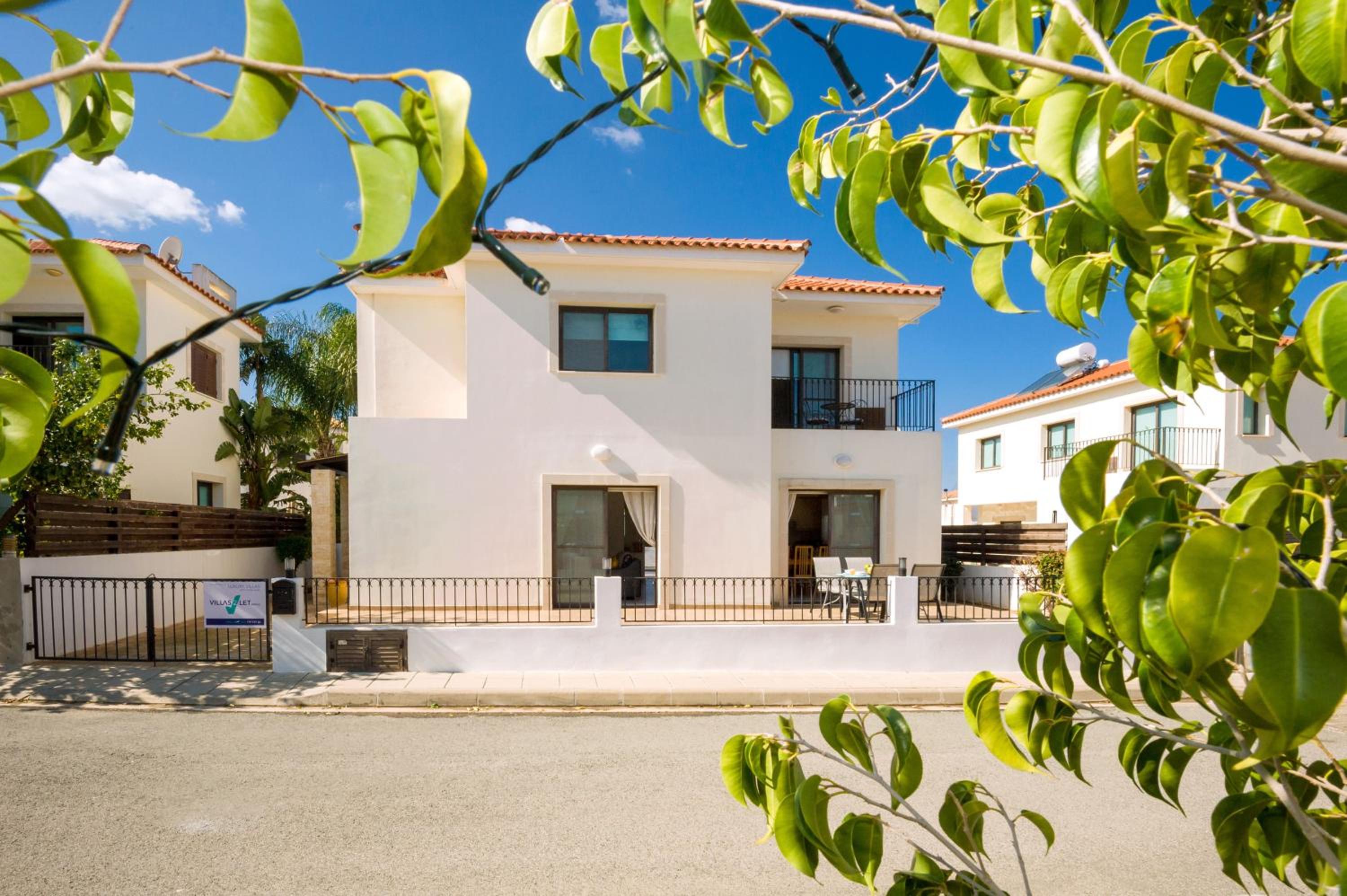 Villa Maya - 4bed with Private Heated Pool