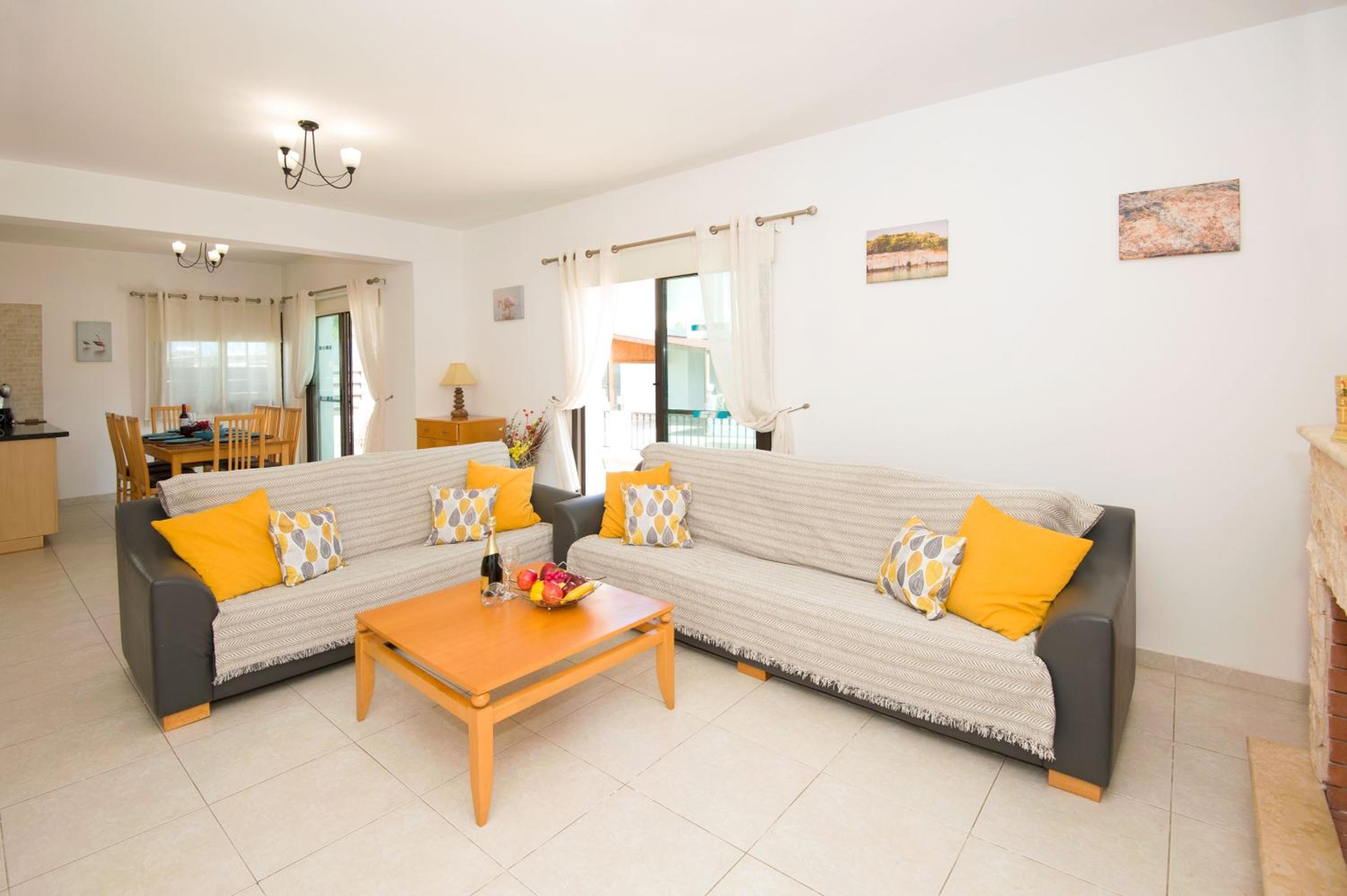 Villa Maya - 4bed with Private Heated Pool