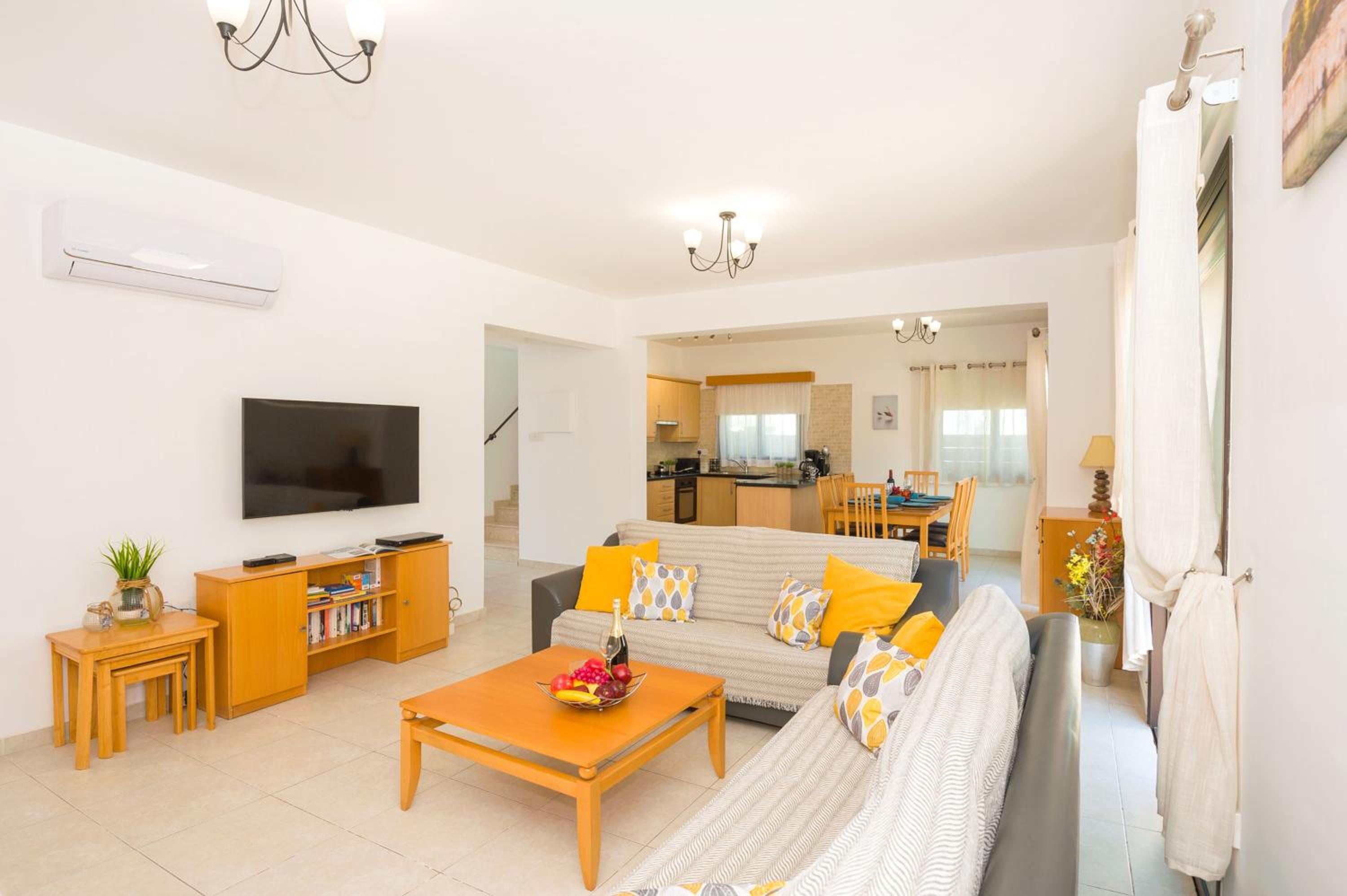 Villa Maya - 4bed with Private Heated Pool