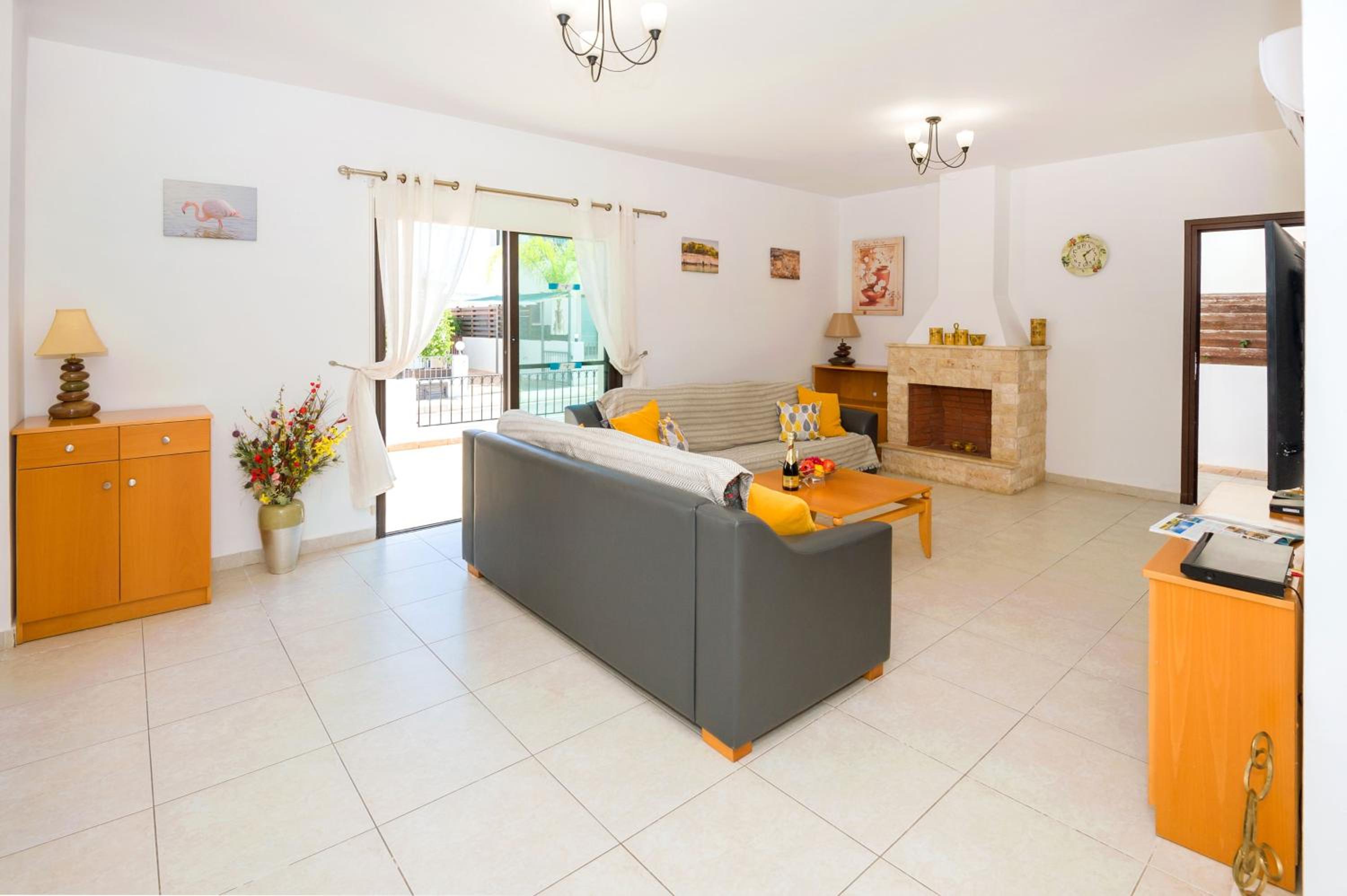 Villa Maya - 4bed with Private Heated Pool