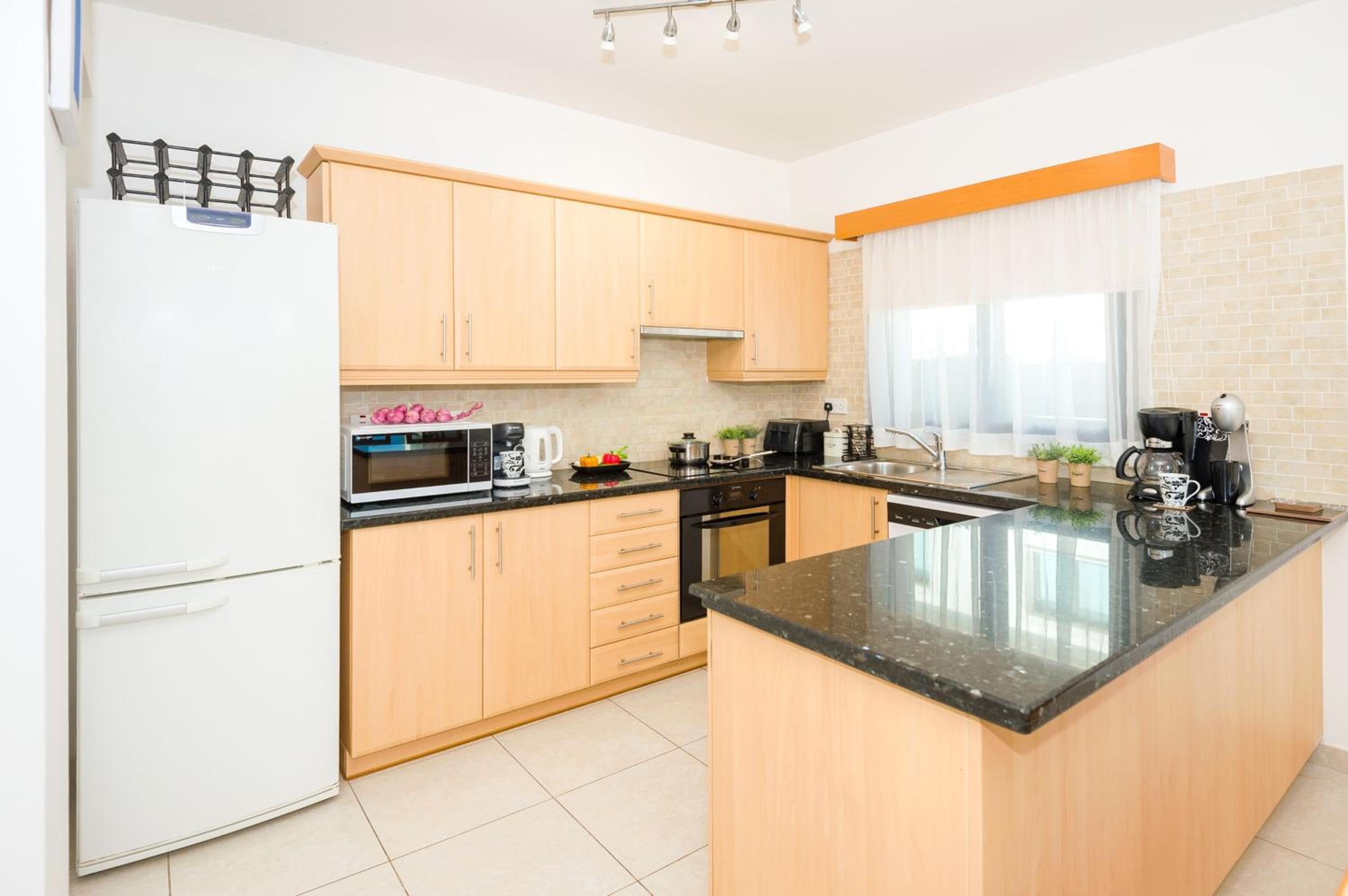 Villa Maya - 4bed with Private Heated Pool