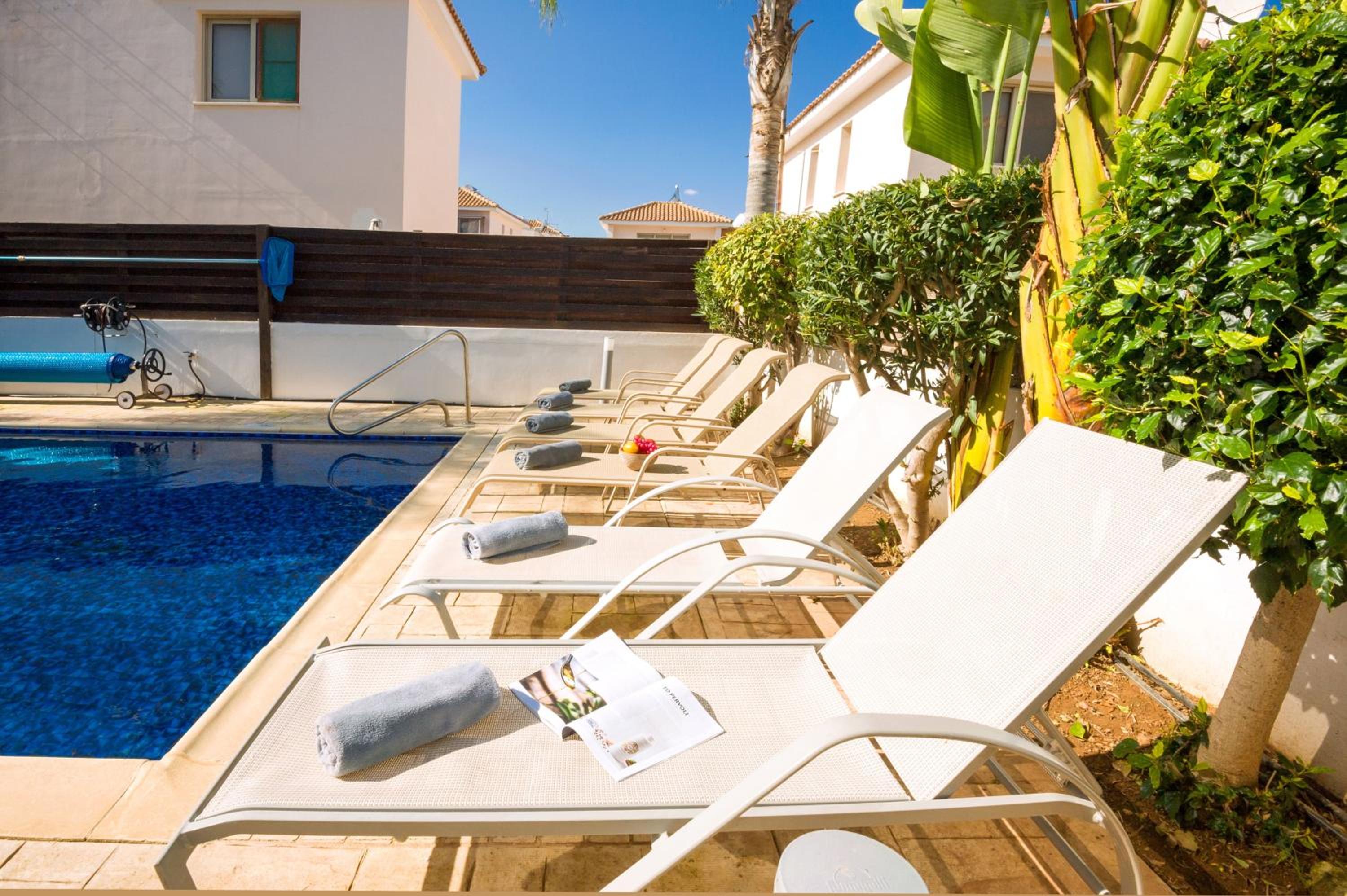 Villa Maya - 4bed with Private Heated Pool