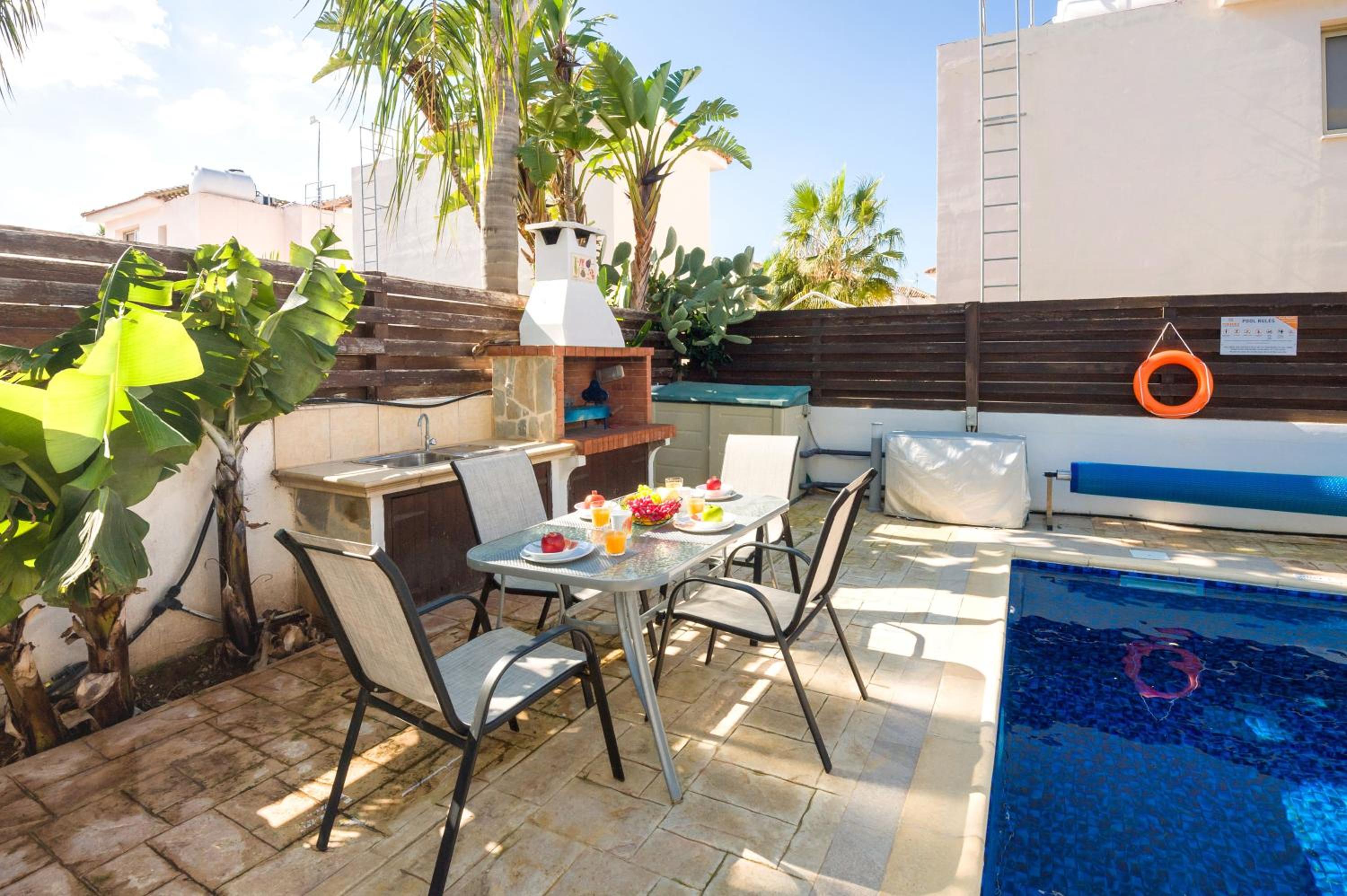 Villa Maya - 4bed with Private Heated Pool