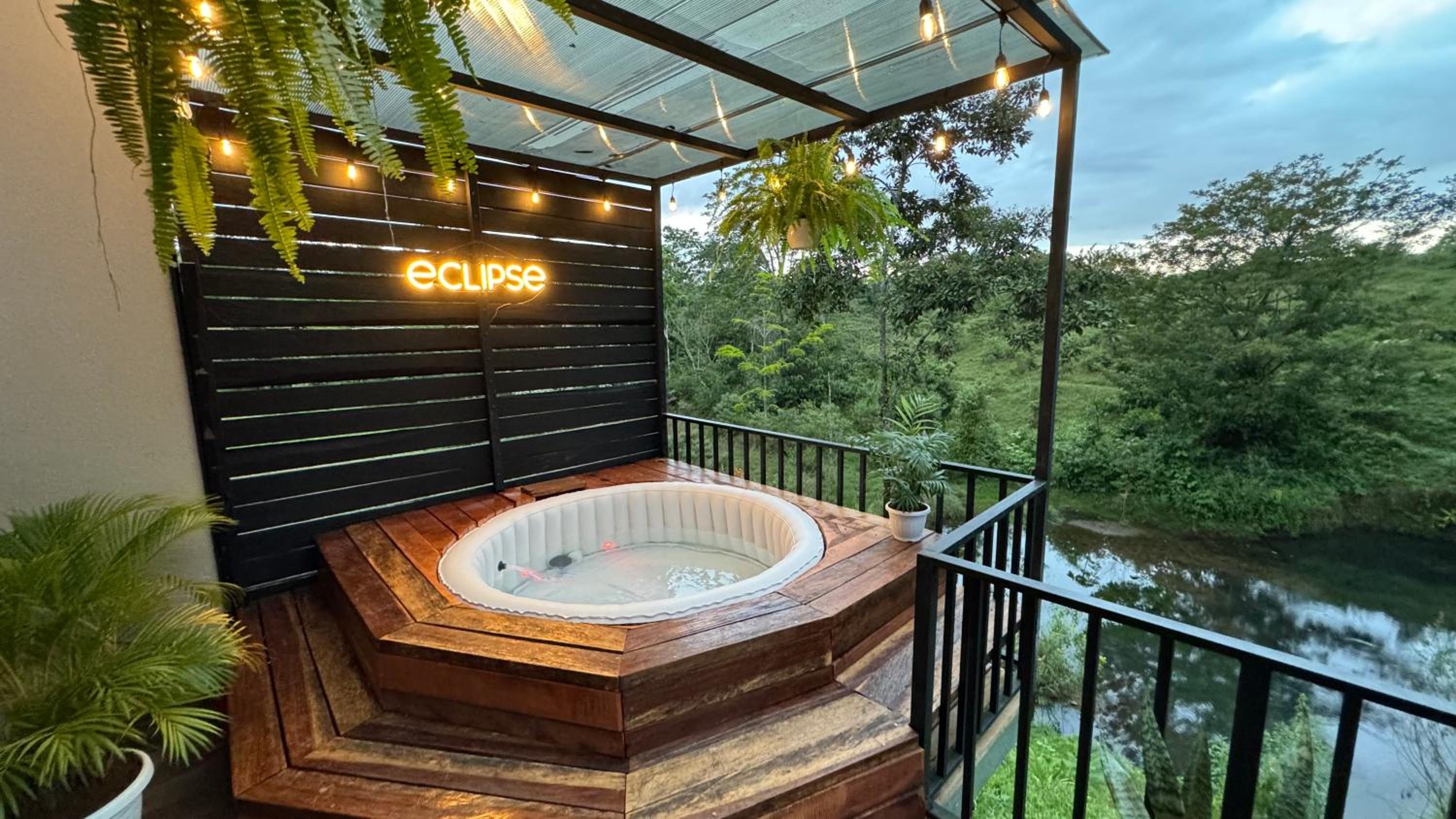 Hotel A-frame, Rio Celeste In Premises And Close To Park