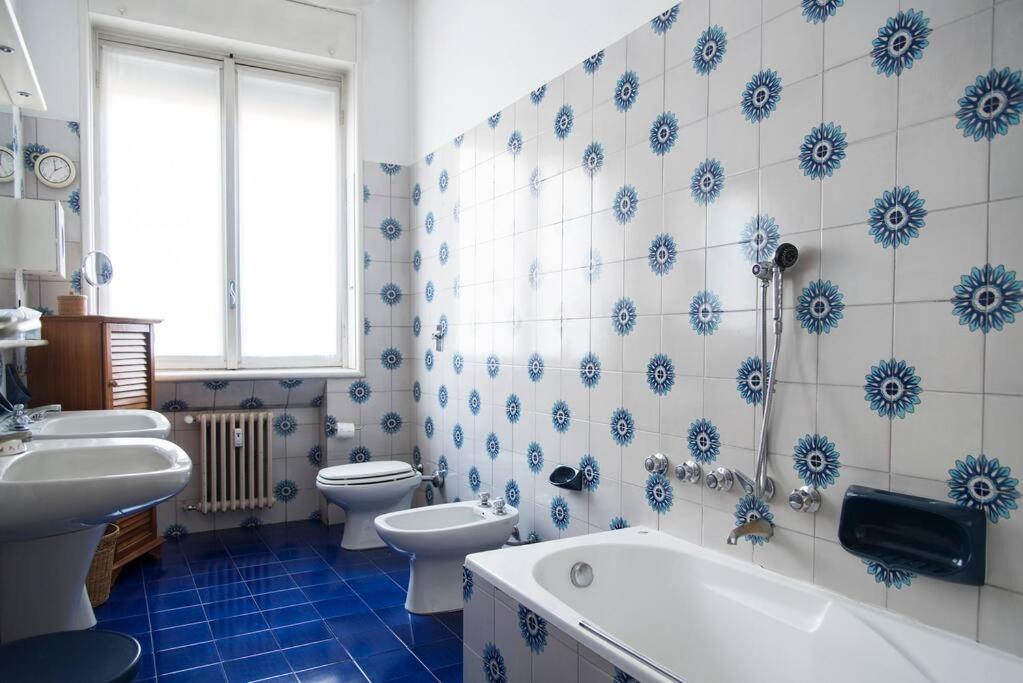 BRERA Luxurious Elegant Bright Suite Downtown