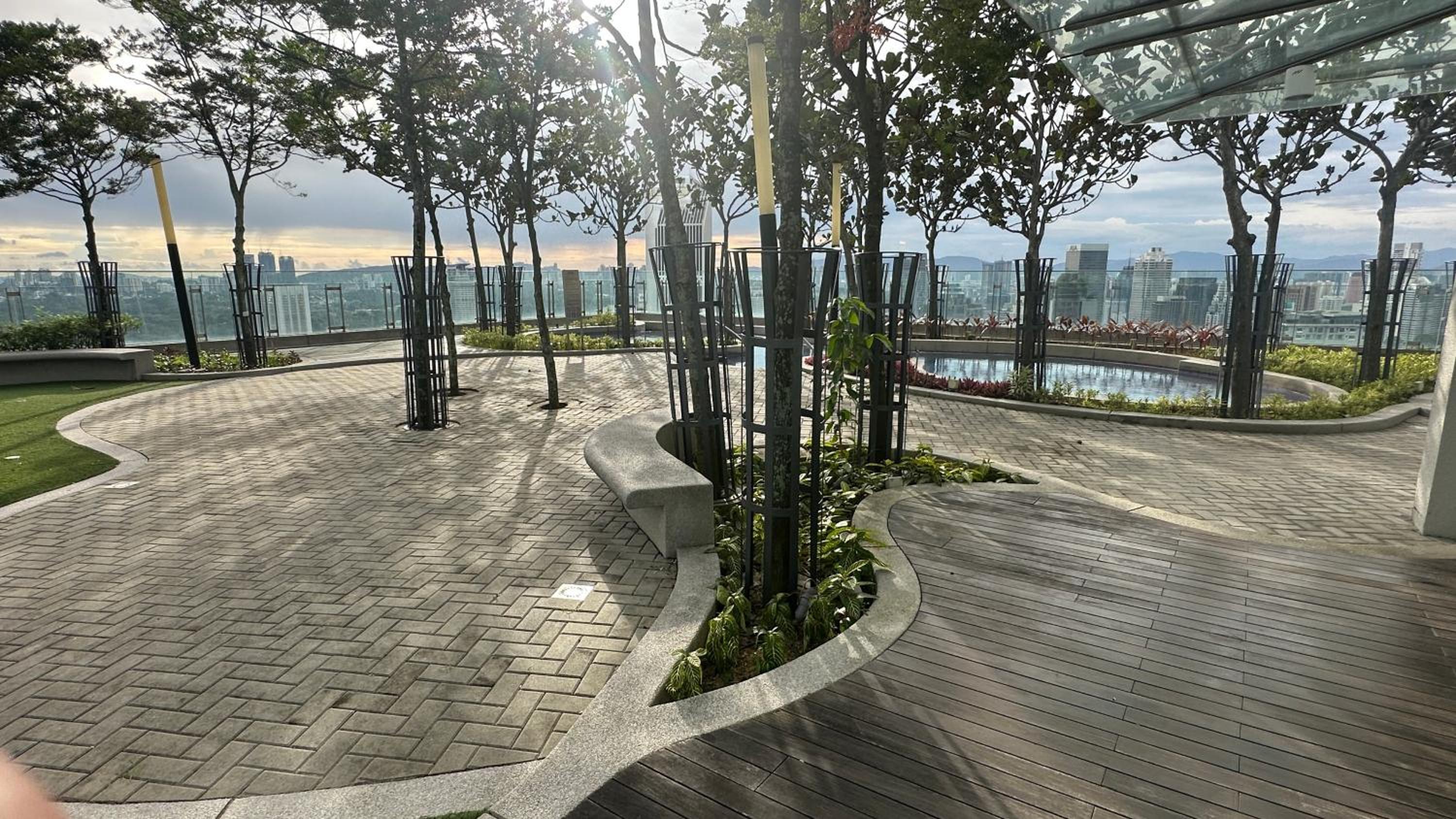 Balcony Unit II & The Robertson Residence 33f