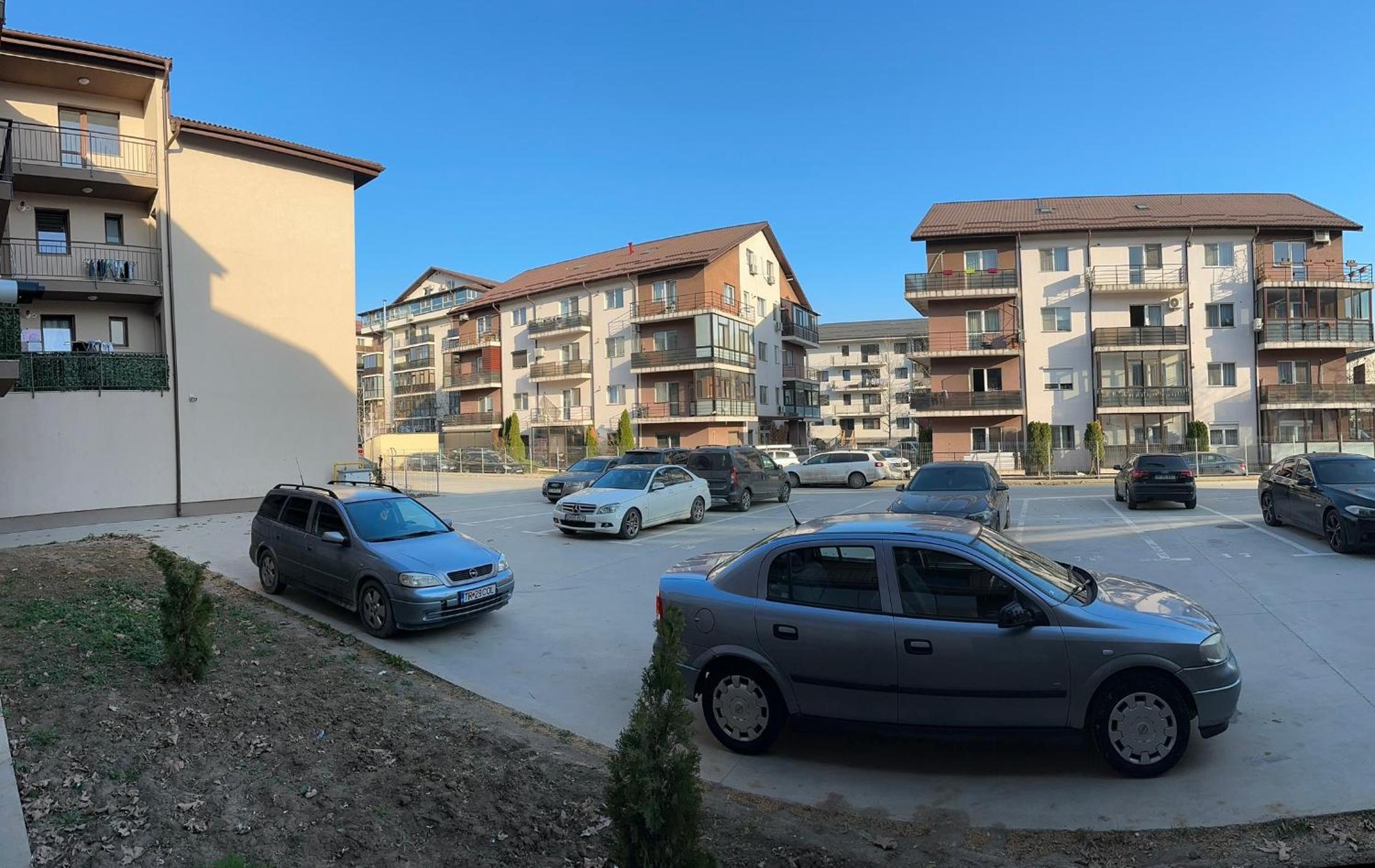 Fundeni Studio Modern