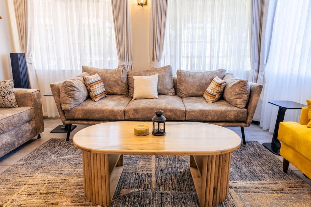 Nakuru Stay 3 Bed 2 En-suite with Sleek Dining