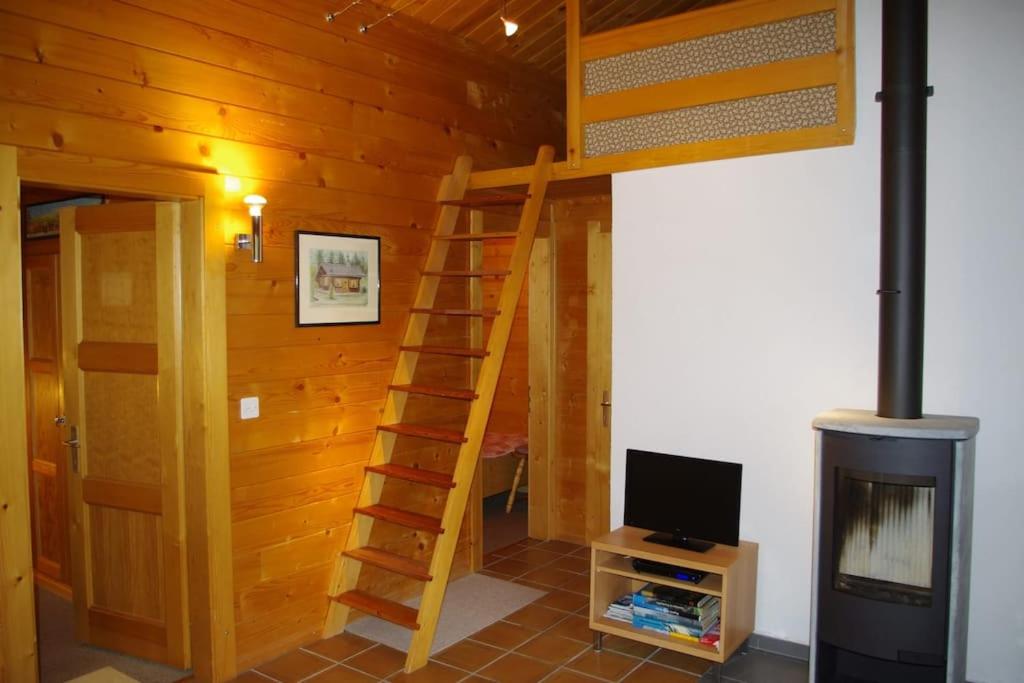 Le Bouvreuil Zinal, le VRAI petit chalet de vacances!