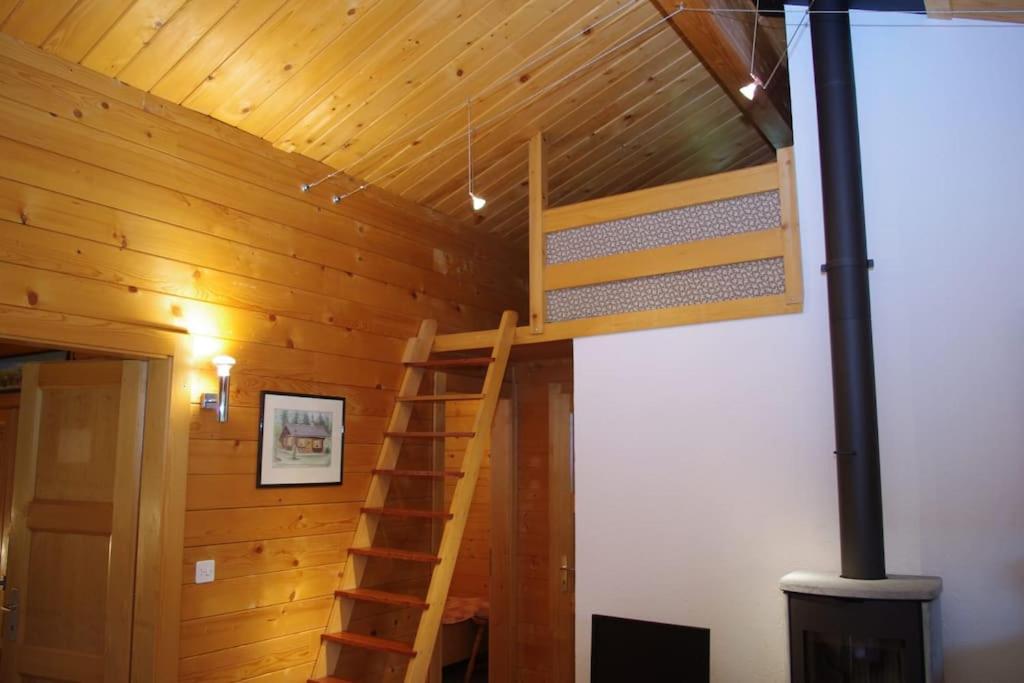 Le Bouvreuil Zinal, le VRAI petit chalet de vacances!