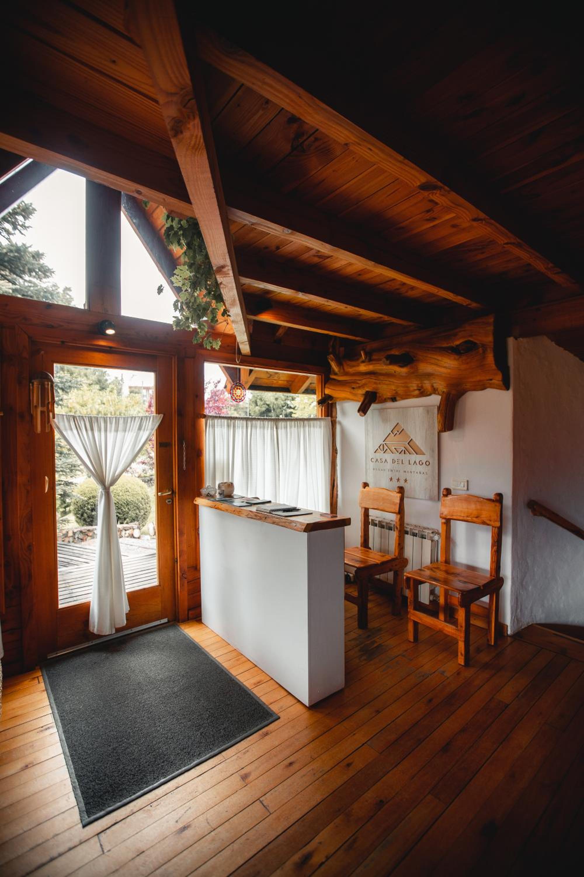 Casa del Lago Villa La Angostura