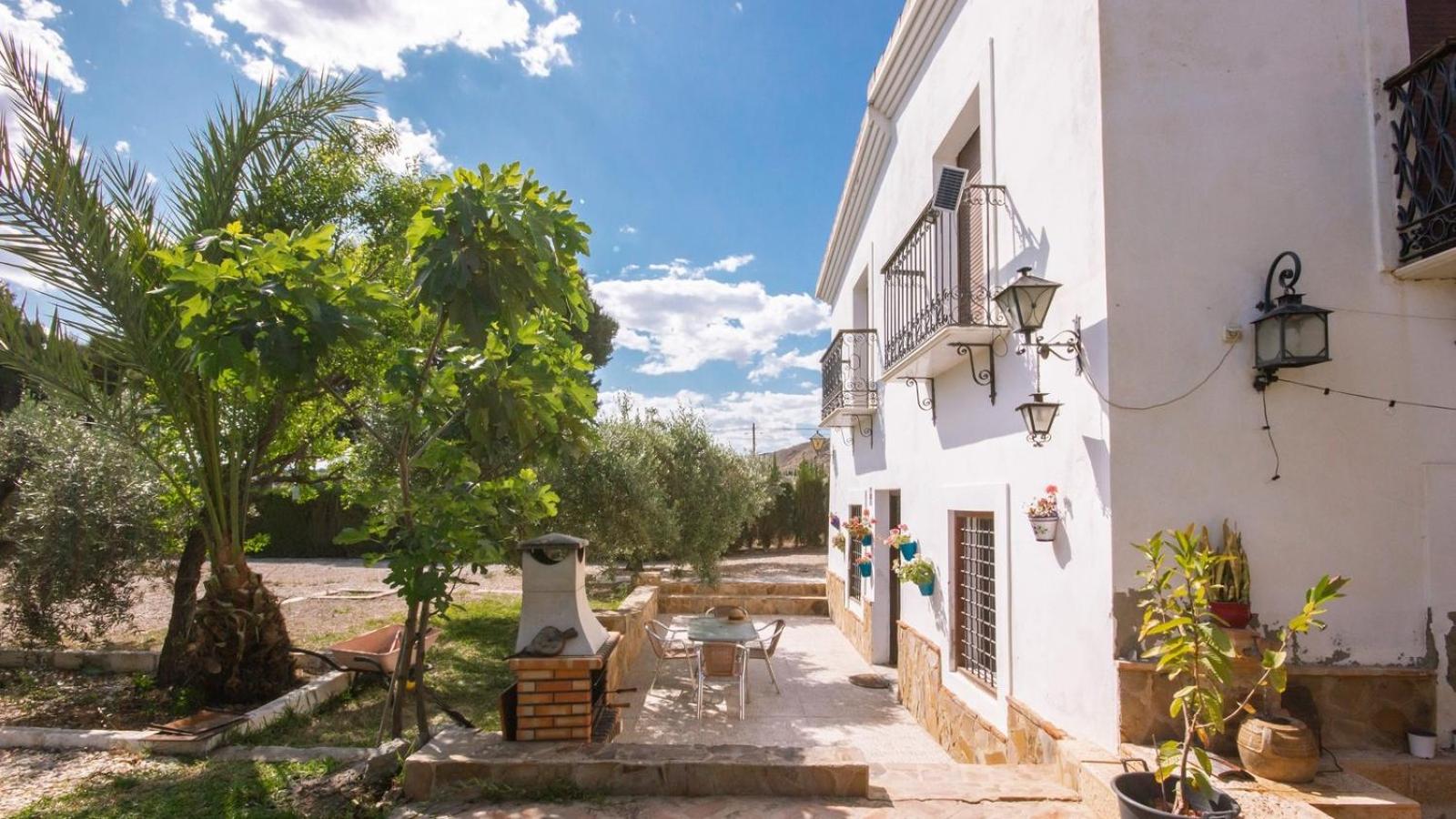 Cortijo de Don Víctor Vera by Ruralidays