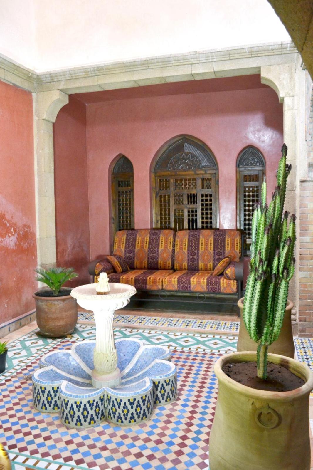 lounge