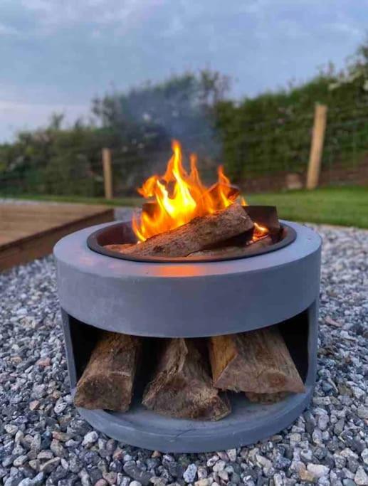 Secluded Luxury Pod with Hot Tub