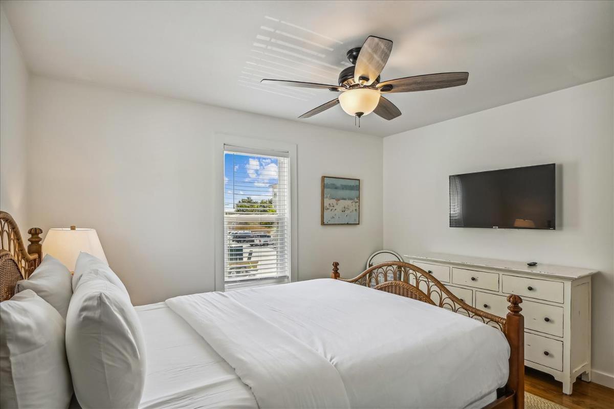 Beachful Easy Feeling by 30A Escapes