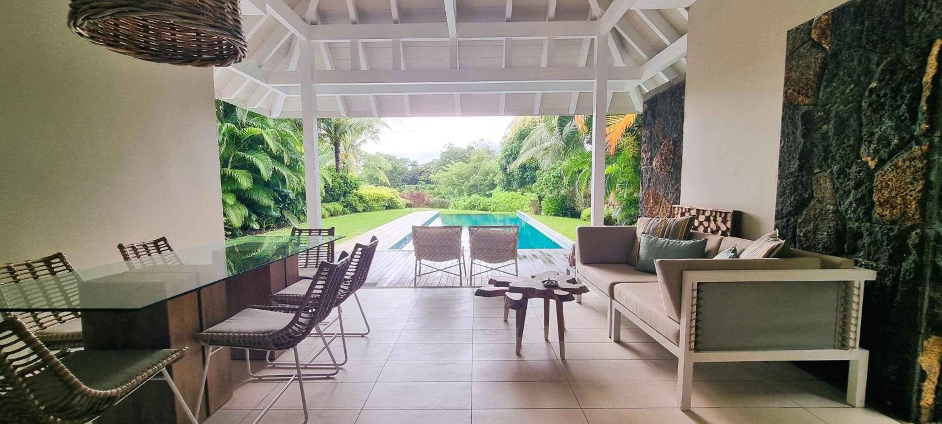 Modern Villa with Private Pool at Anahita Golf Resort photo 4
