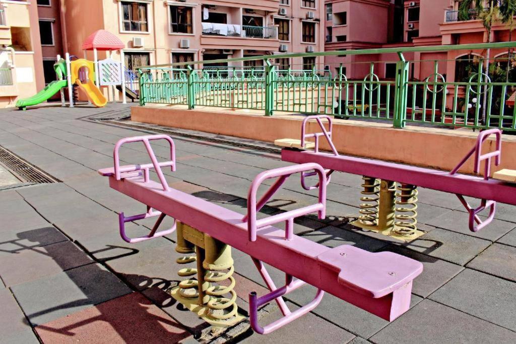 KHome-MarinaCourt-KK CITY CENTRE .3B2R(8Pax) NEW!!