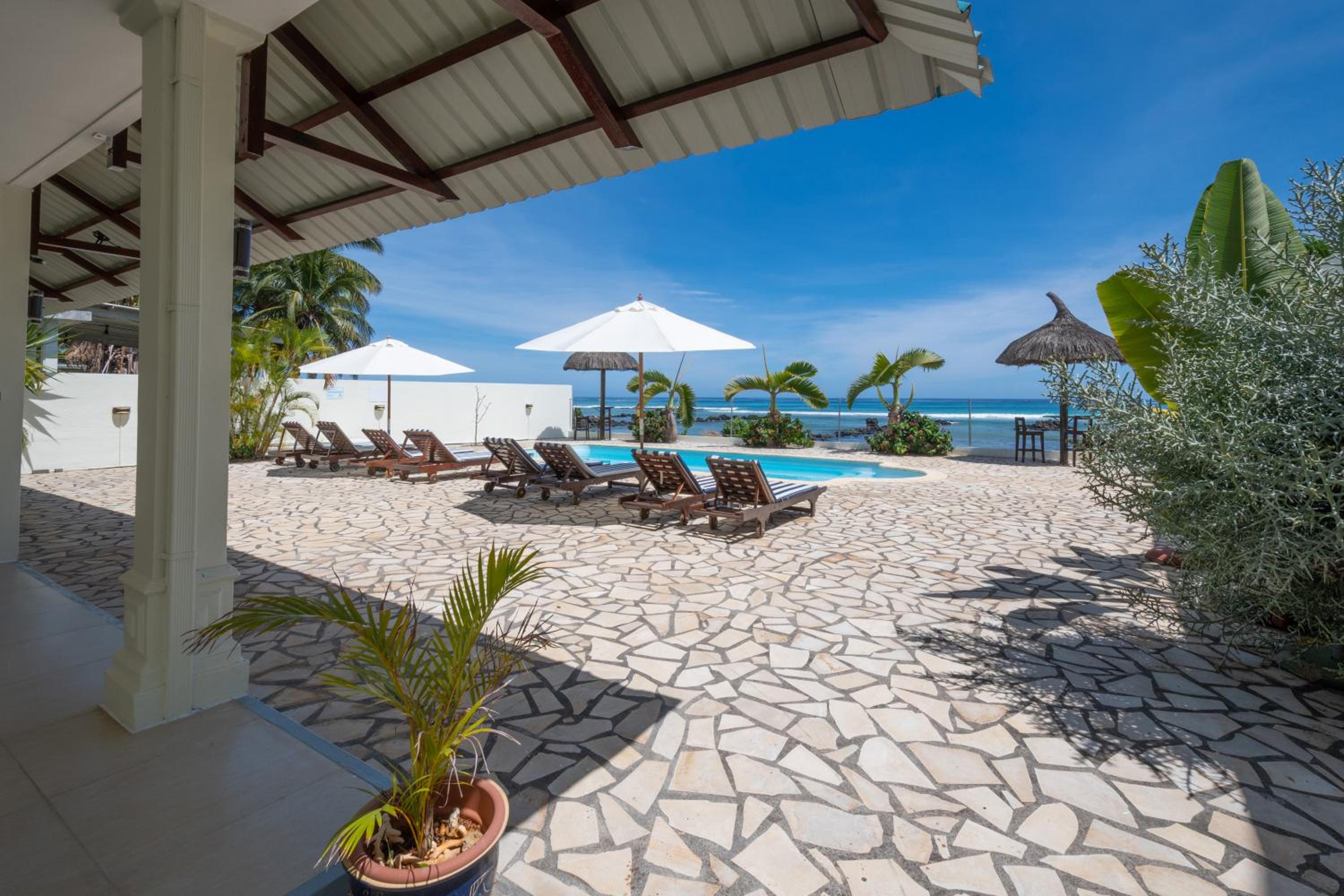Beachfront Vista photo 3