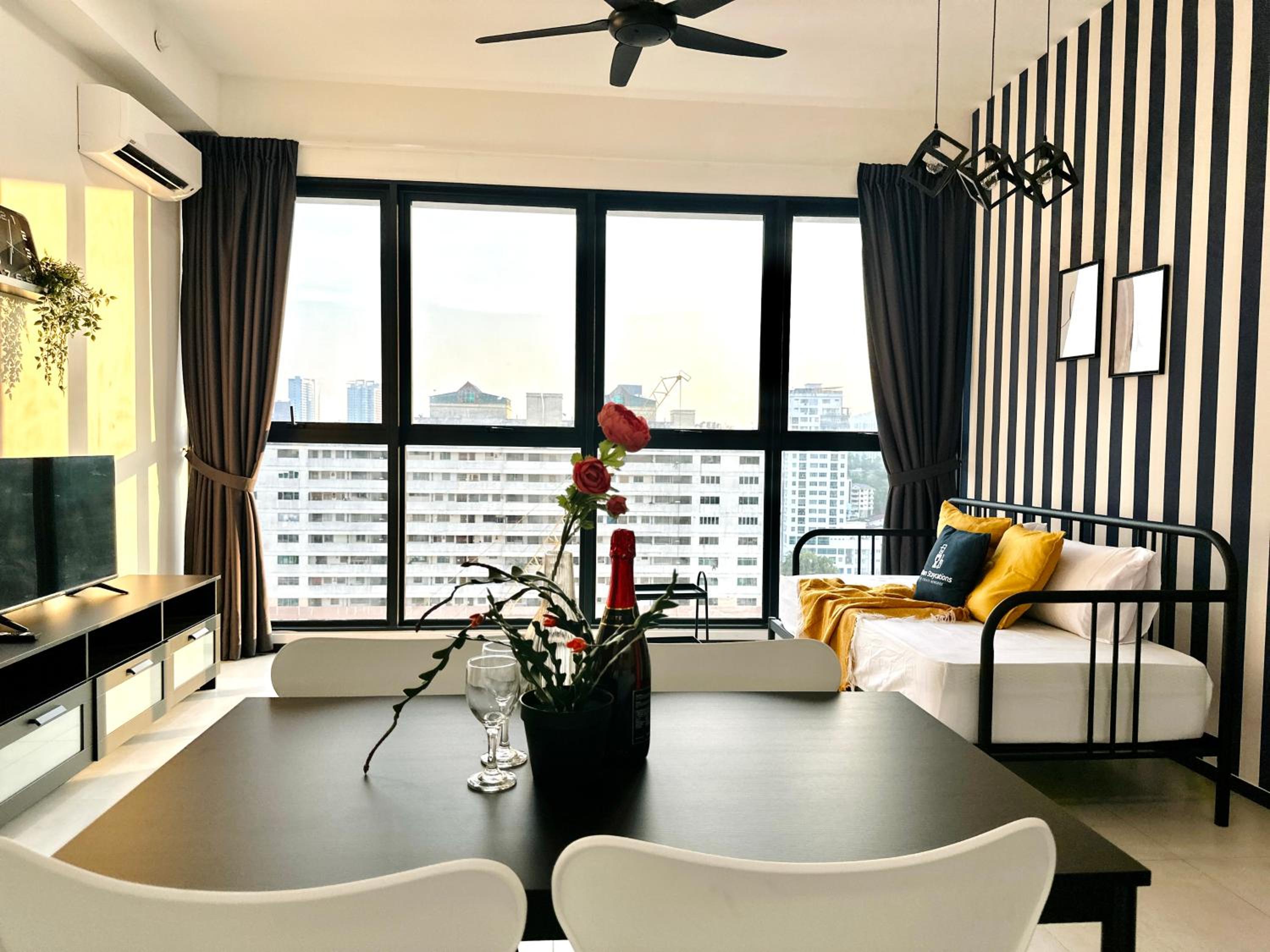New Urban Suite Majestics 3BR Homestay at Georgetown BY URBAN STAYCATION LOD PULSE