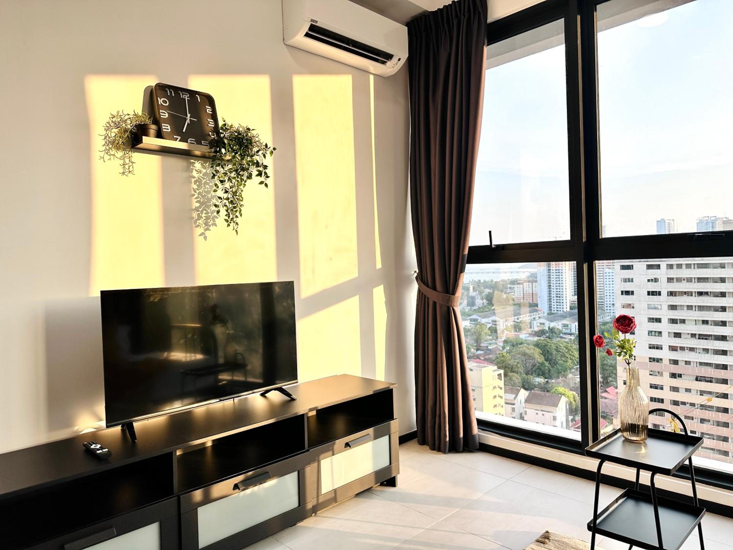 New Urban Suite Majestics 3BR Homestay at Georgetown BY URBAN STAYCATION LOD PULSE