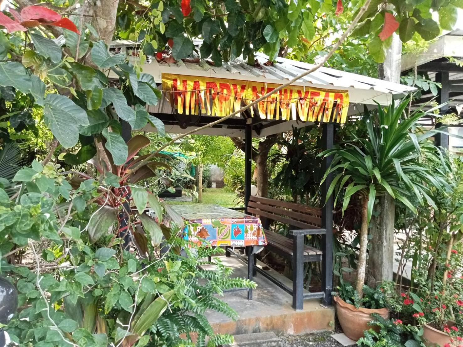Wattana Bungalow view 4