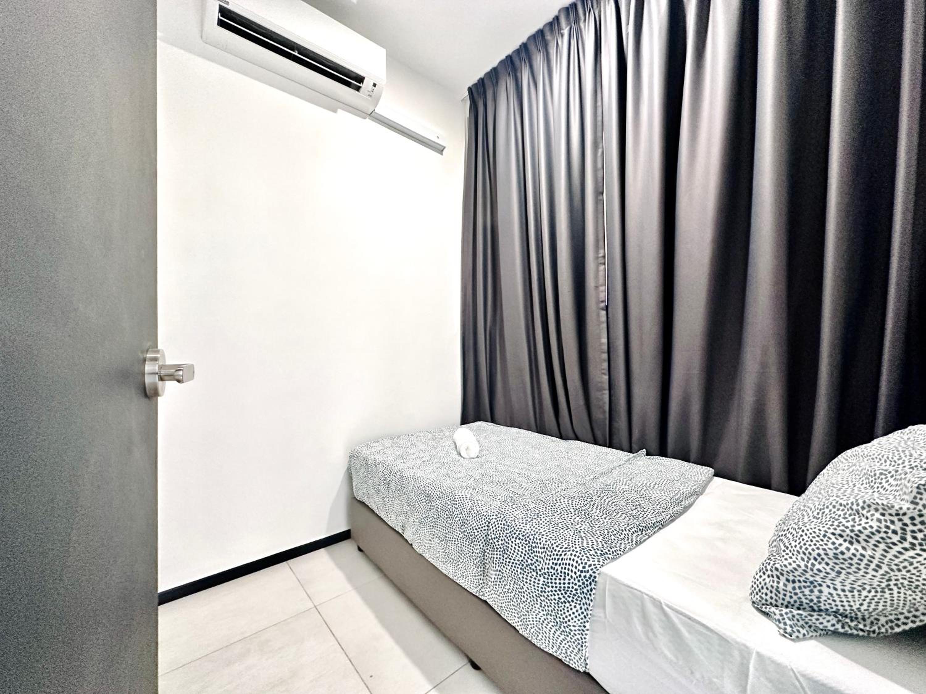 New Urban Suite Majestics 3BR Homestay at Georgetown BY URBAN STAYCATION LOD PULSE