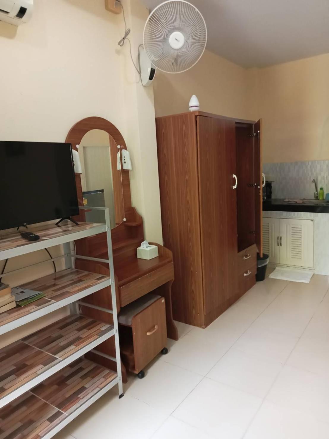 Wattana Bungalow view 5