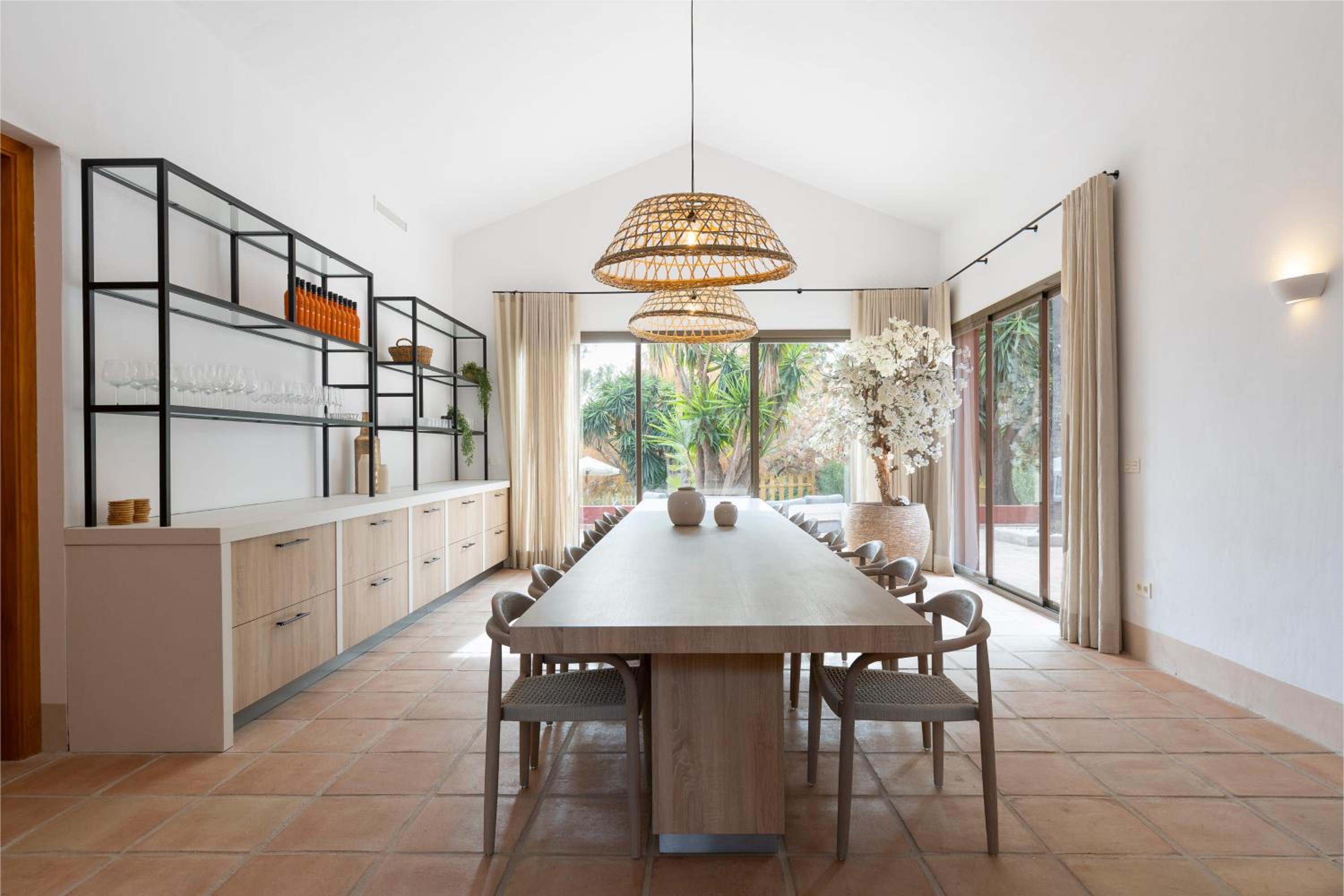 dining