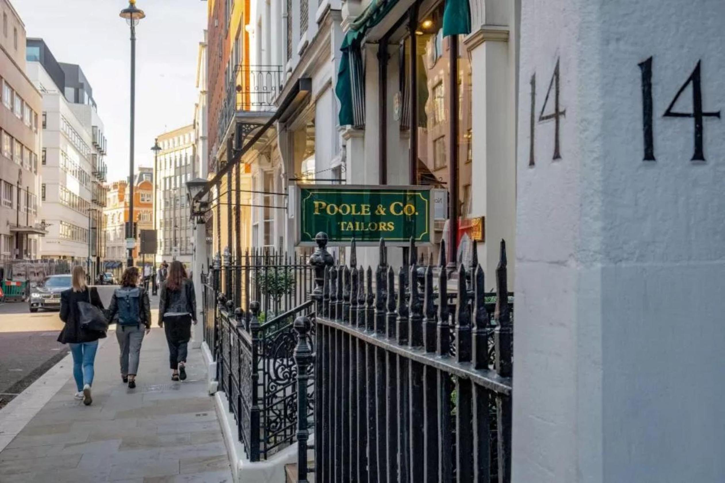 LARGE PENTHOUSE MAYFAIR SLEEPS UP TO 12