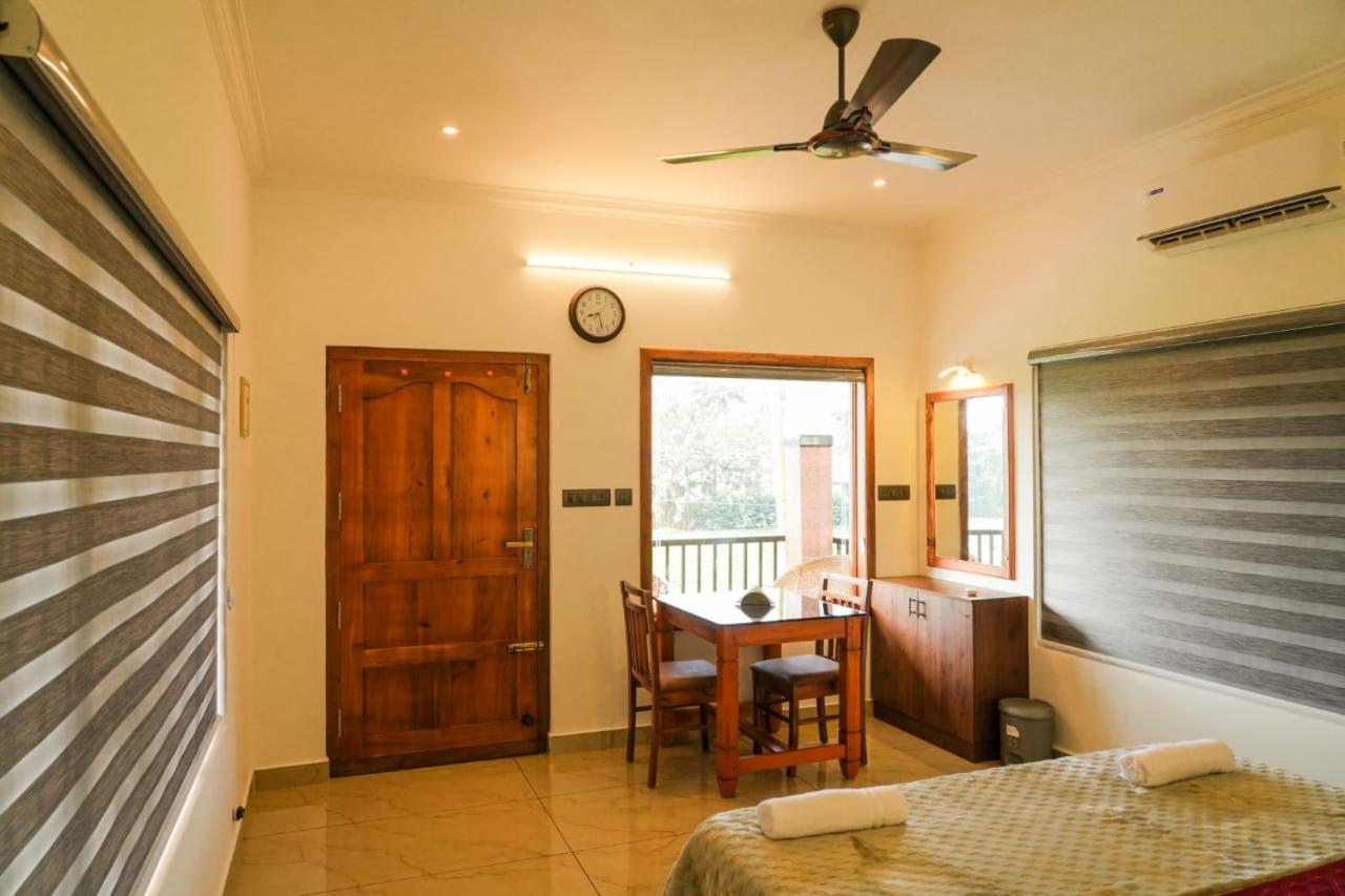 Coconut Palms Village Homestay