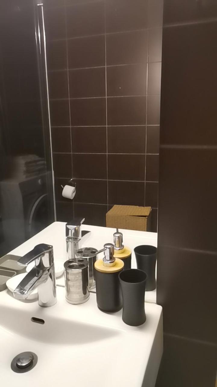 Photo 100