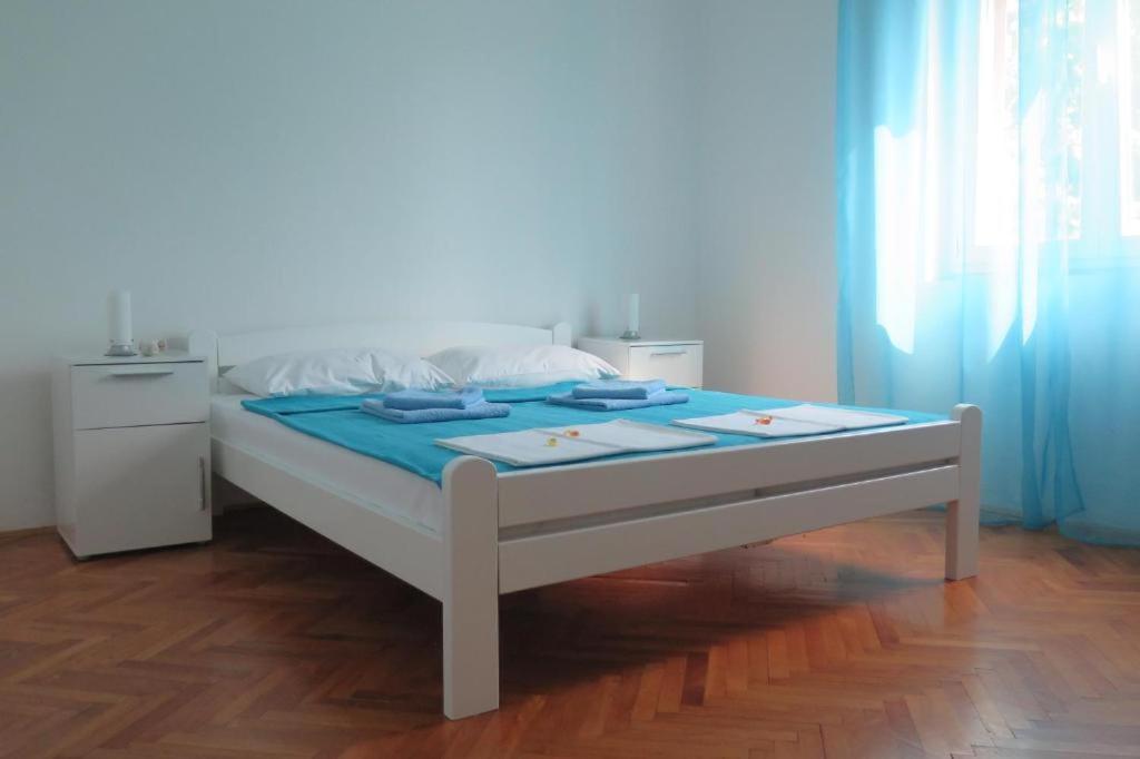 Lilium Apartments