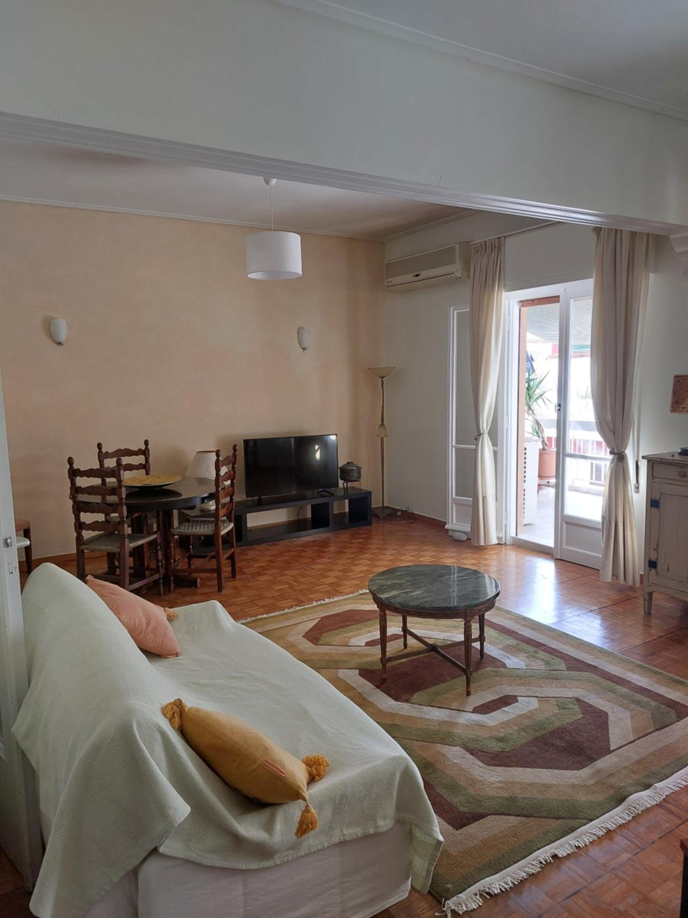 Retro Stay Athens