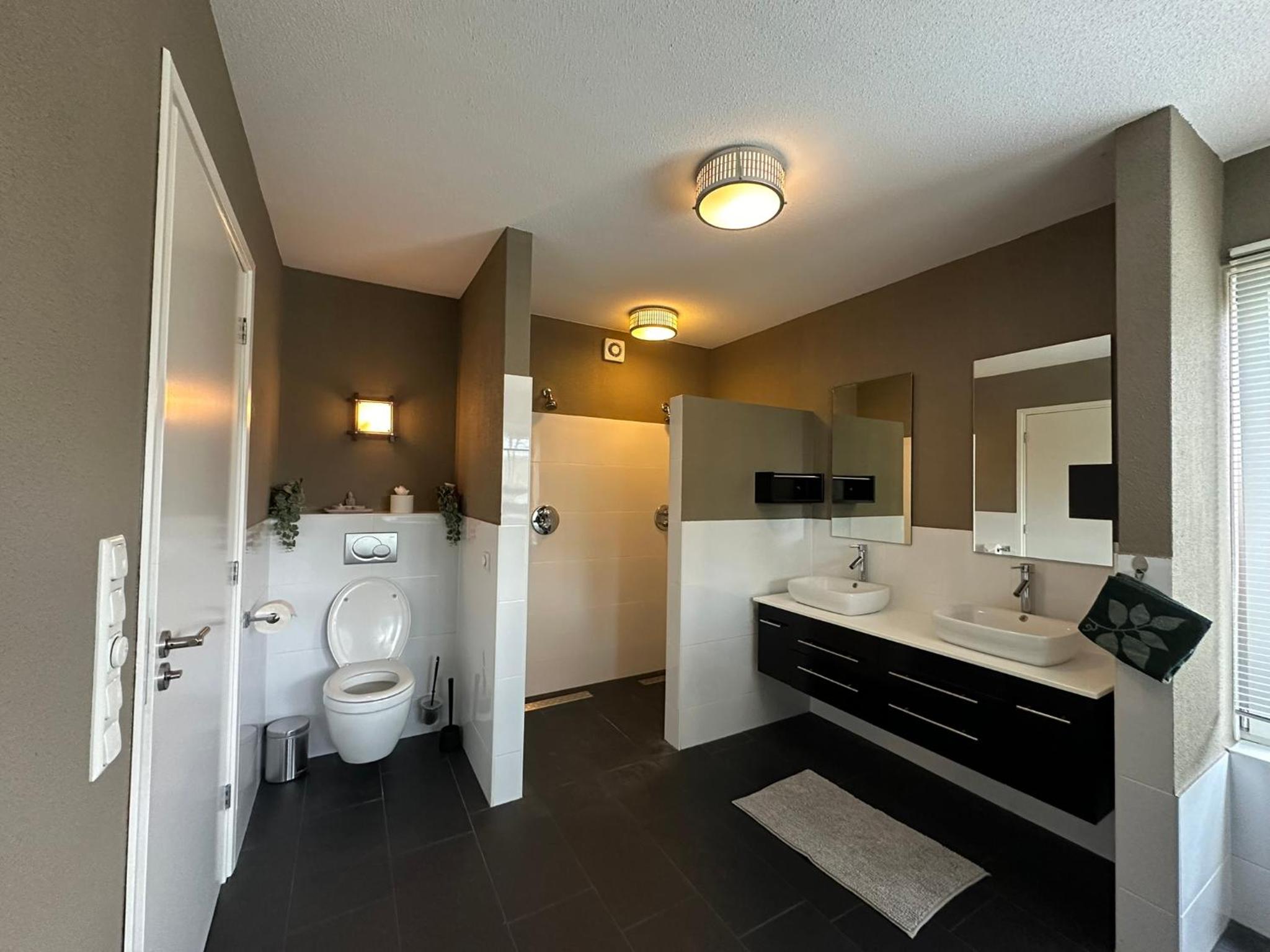 Groot vakantiehuis nabij Amsterdam inclusief jacuzzi