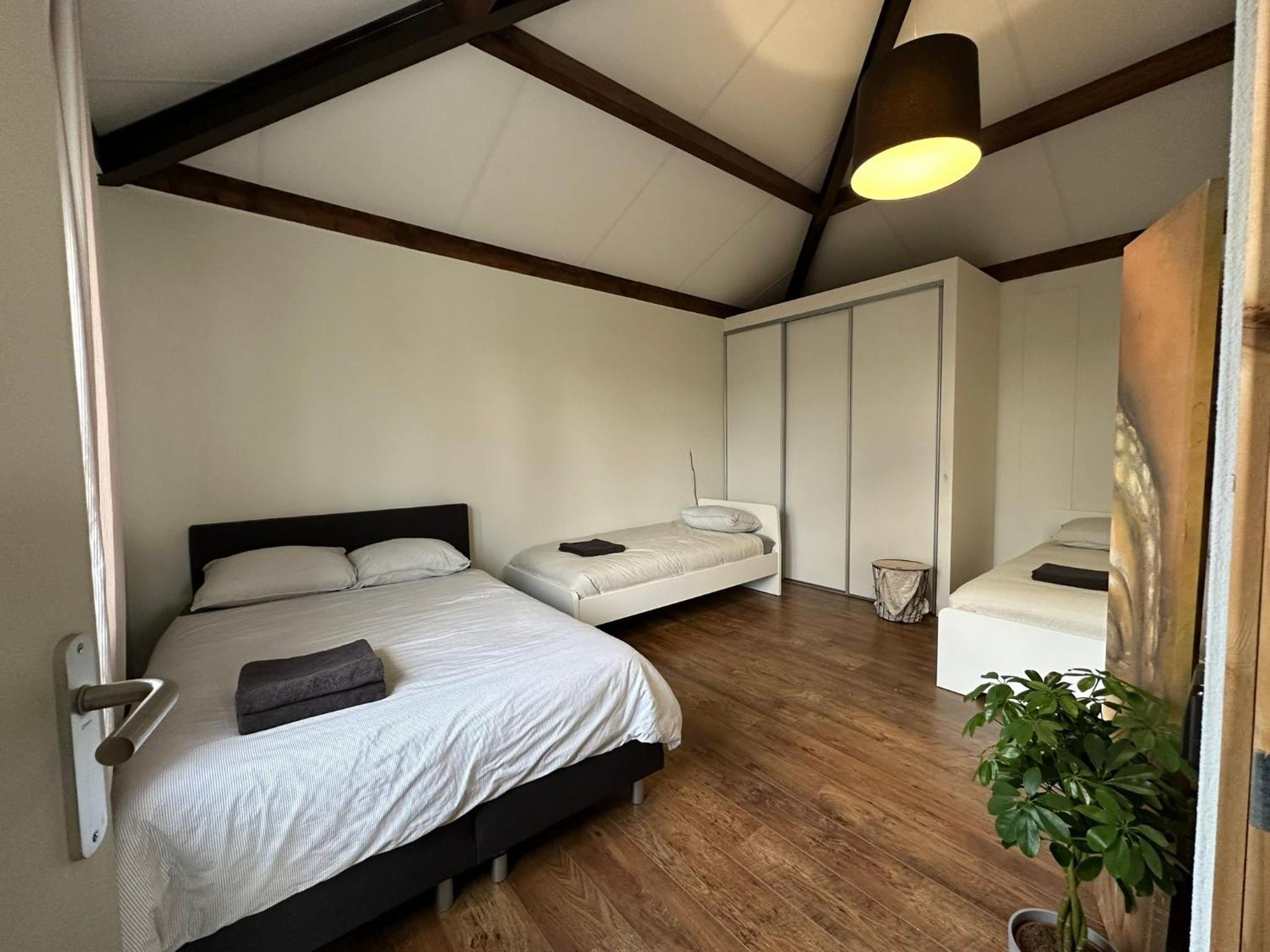 Groot vakantiehuis nabij Amsterdam inclusief jacuzzi
